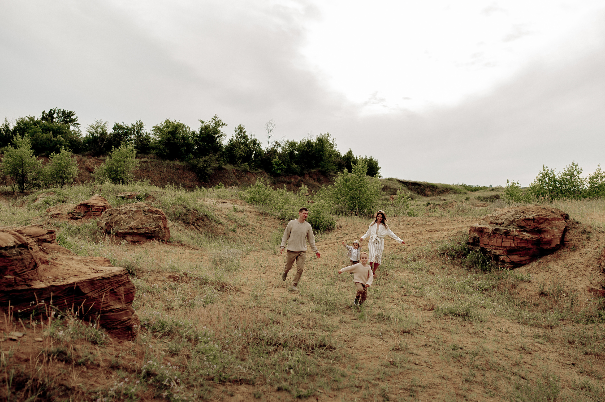 Ирина, Дима и их сынишки. Фотограф Мария Стрелкова