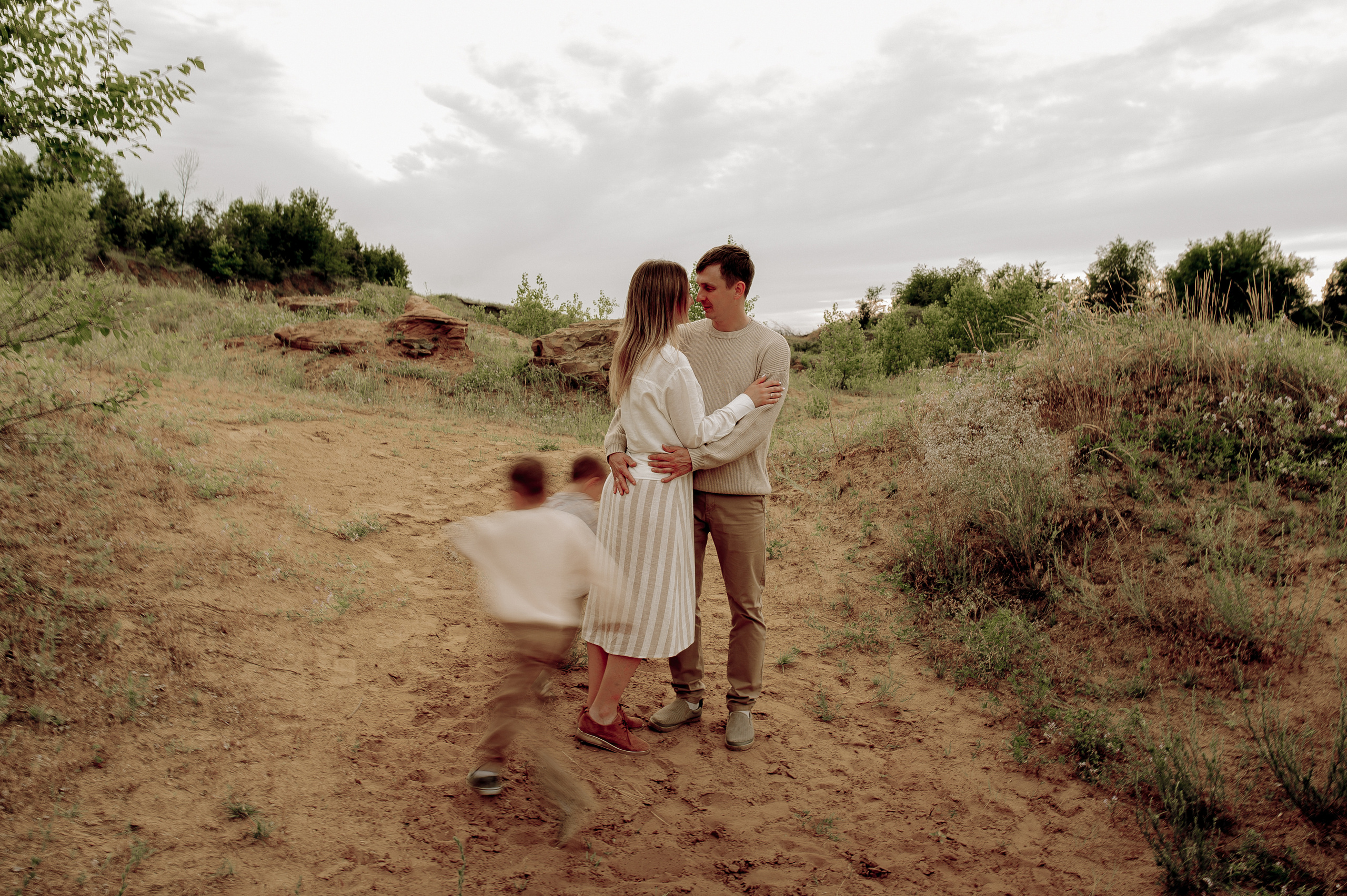 Ирина, Дима и их сынишки. Фотограф Мария Стрелкова