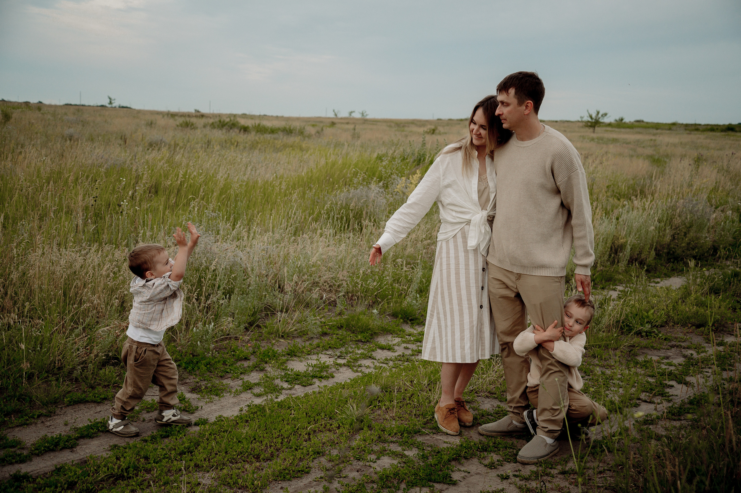 Ирина, Дима и их сынишки. Фотограф Мария Стрелкова