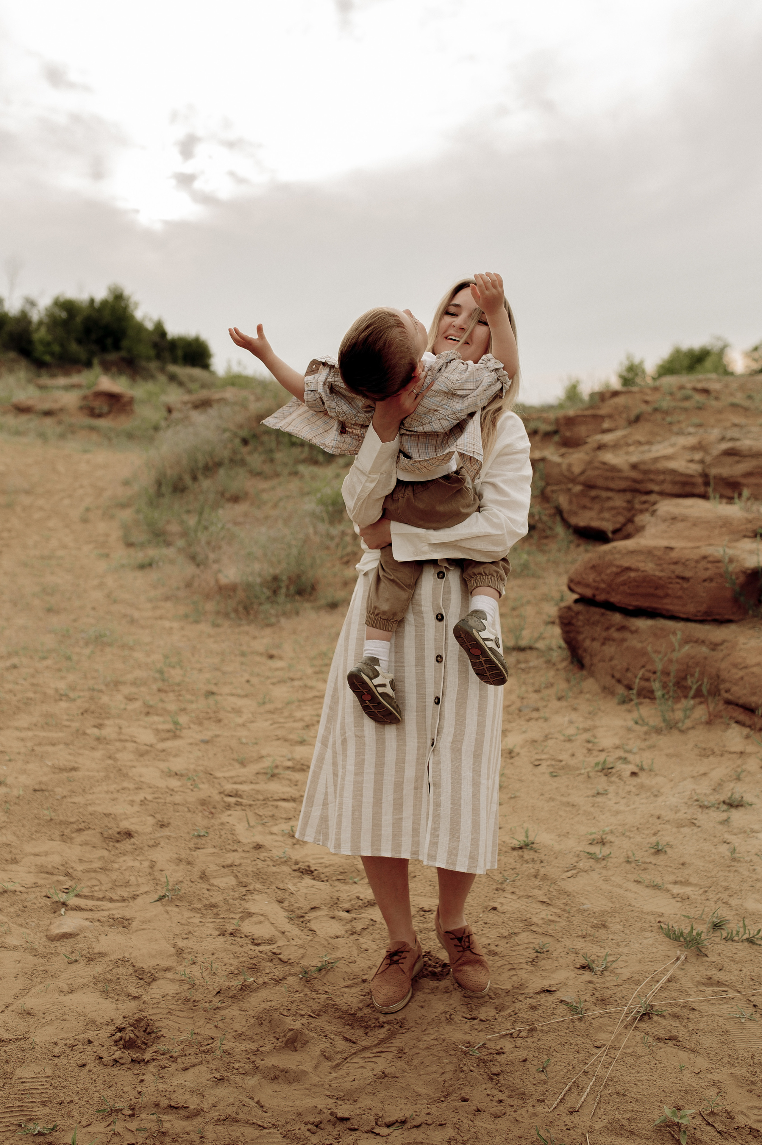Ирина, Дима и их сынишки. Фотограф Мария Стрелкова