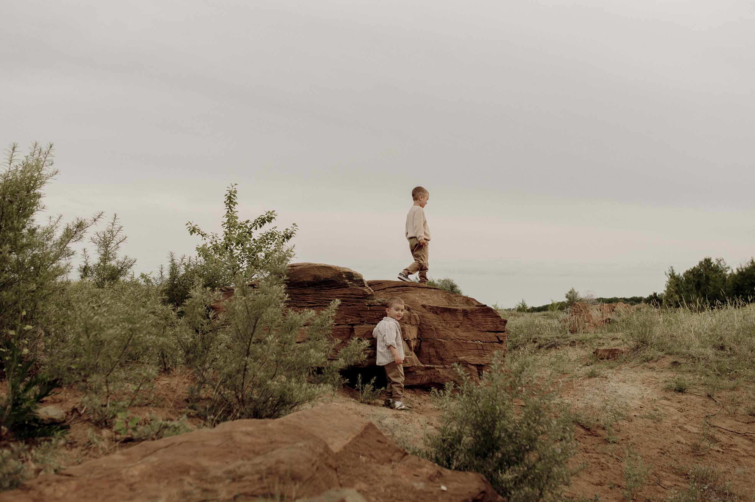 Ирина, Дима и их сынишки. Фотограф Мария Стрелкова