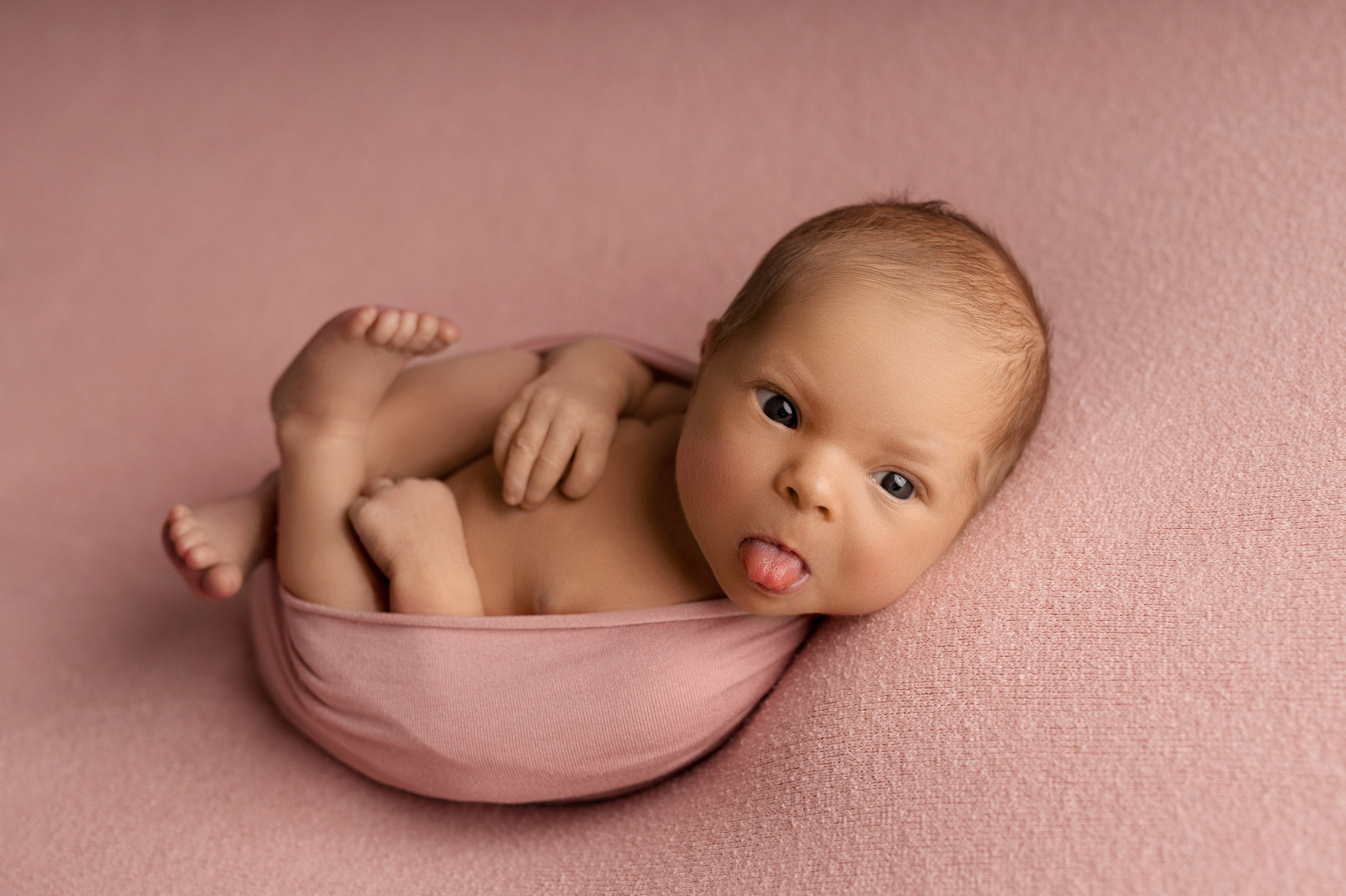 Фотограф новорожденных | Екатерина | Портфолио и цены | Съемка в студии и дома. Фотограф уникального направления ньюборн в Москве Екатерина Буценина