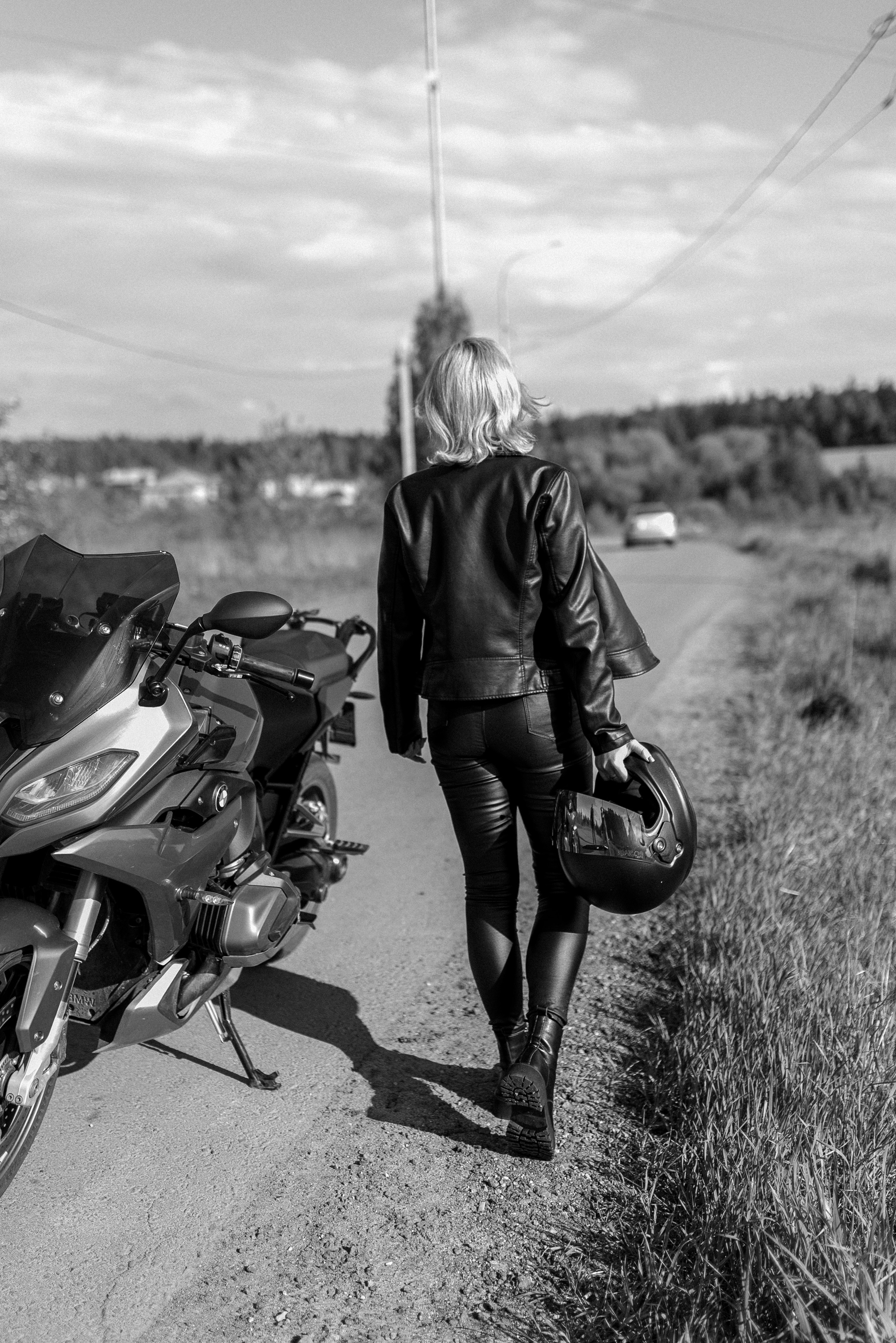 Марина и Женя. Мотоцикл. Lovestory. Семейный фотограф в Москве Екатерина Север