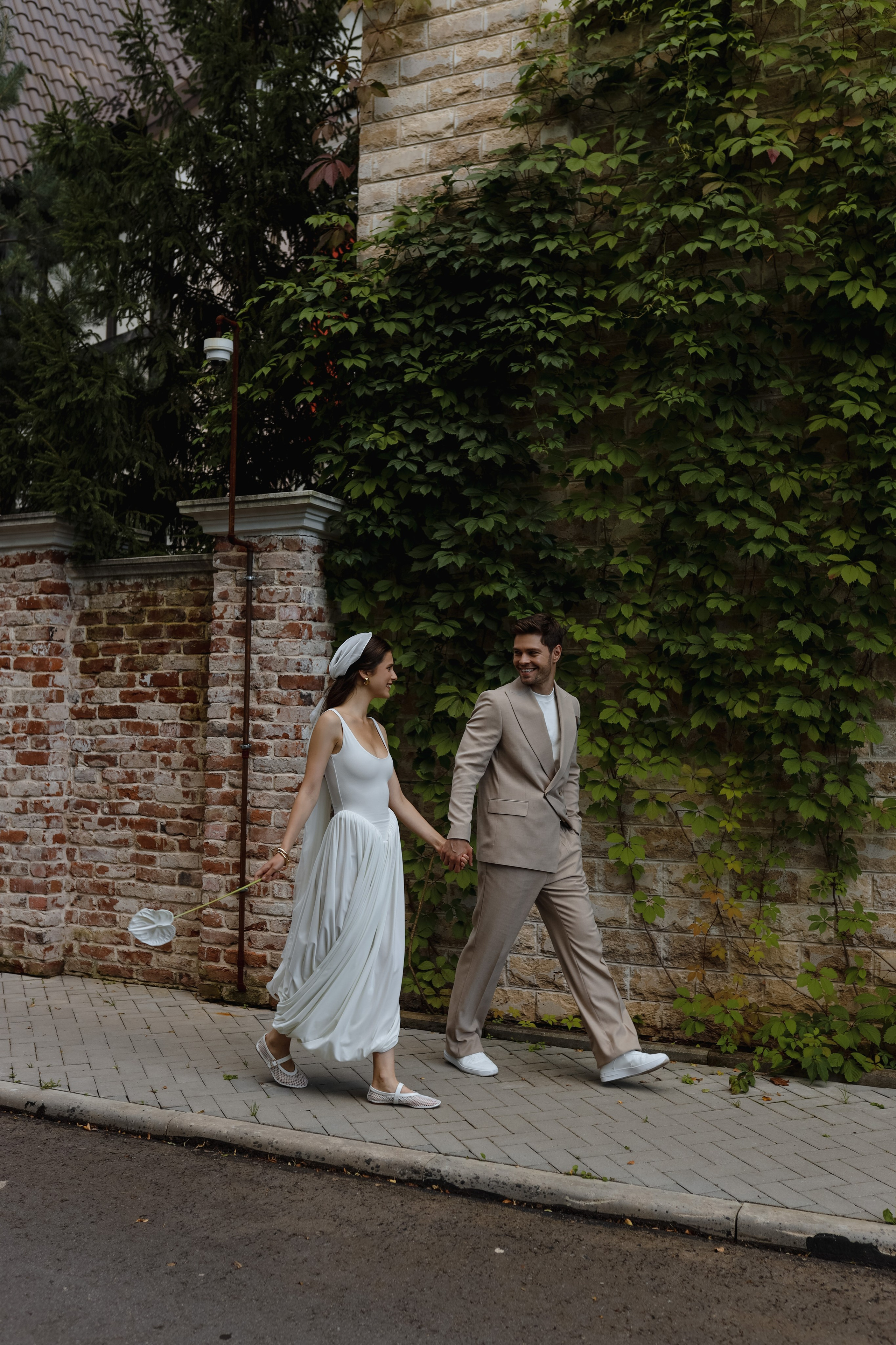 Крис и София