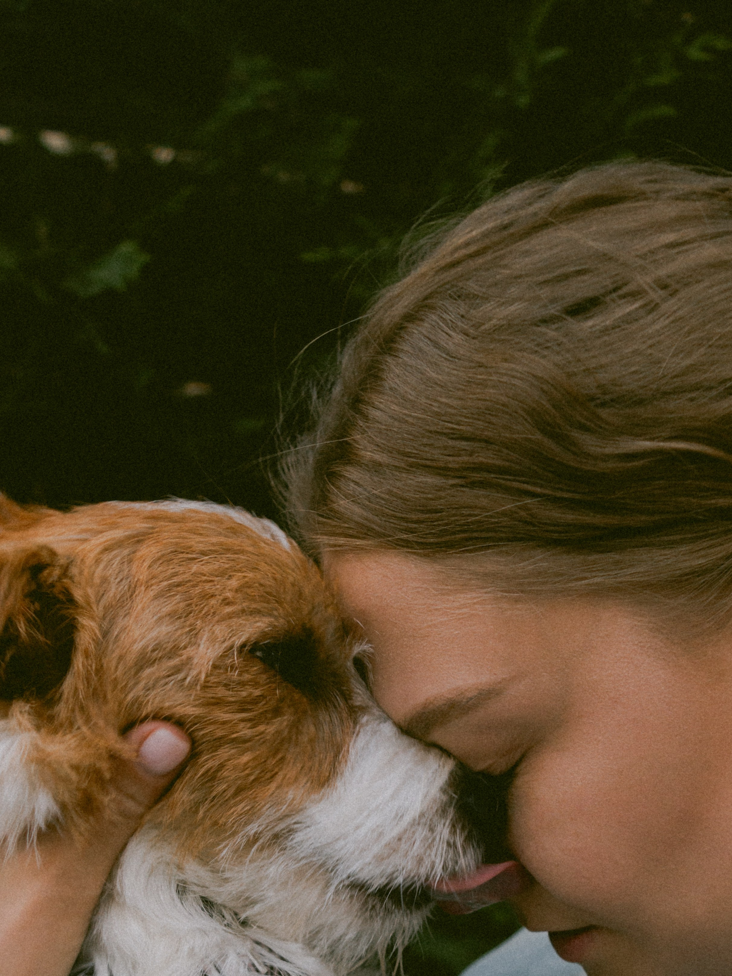 Таня и Ева. Фотосессия с собакой ко дню рождения. Портретный и лавстори фотограф в Стерлитамаке Альбина Шарт