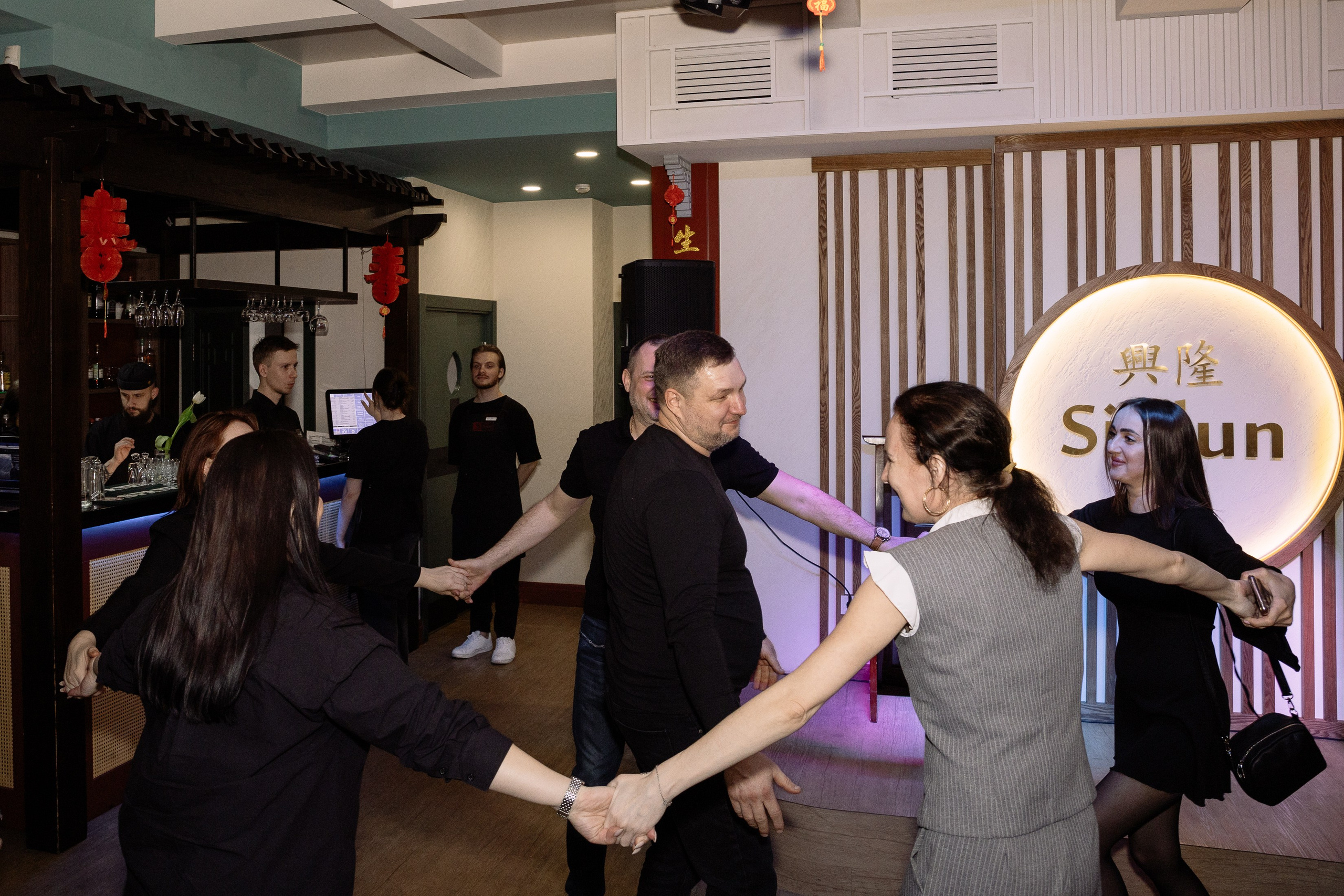 Вечеринка в кафе Sinlun. Фотограф Юлия Мальцева