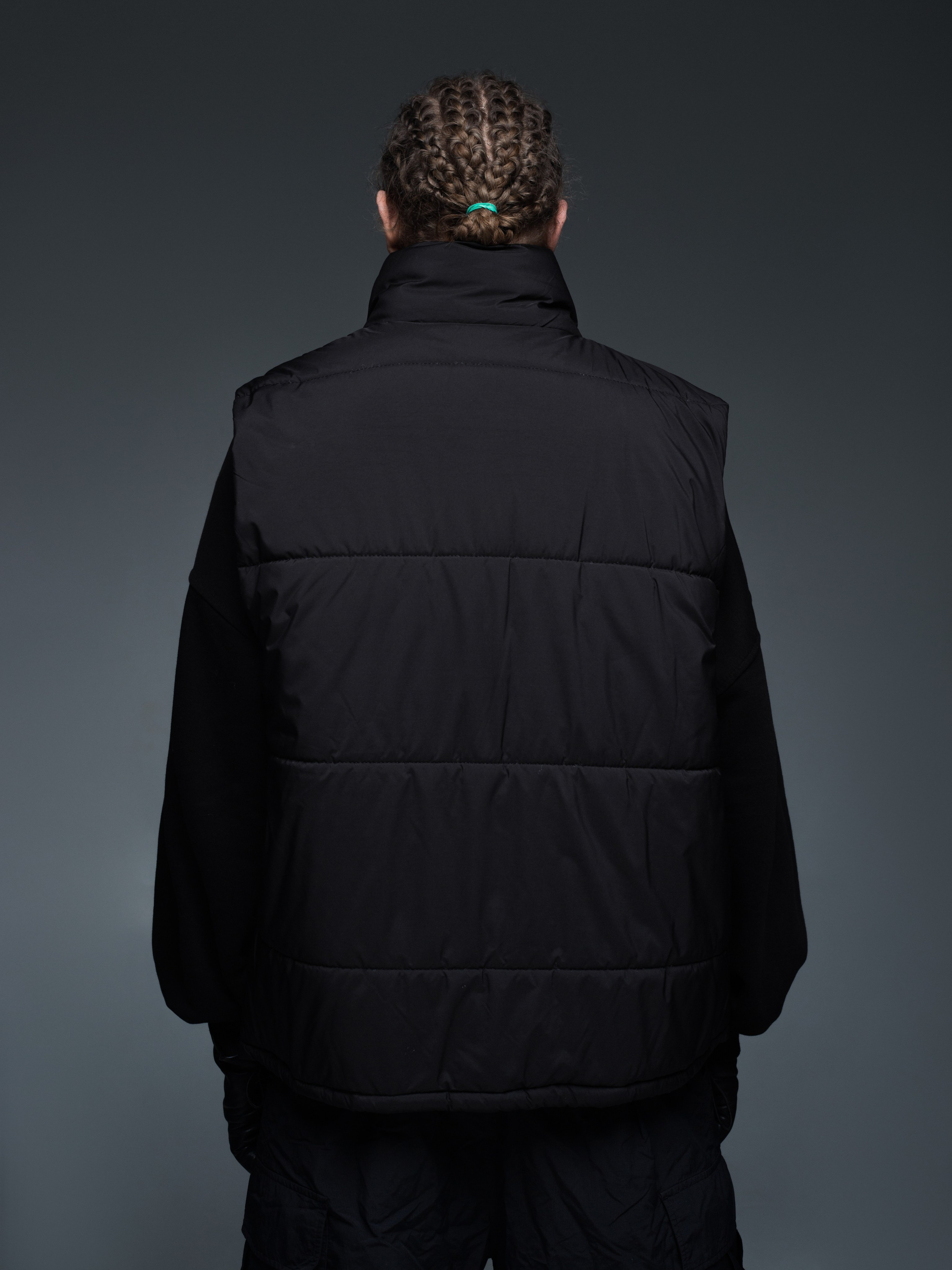 КАТАЛОГ | серый фон. RUNA production — стильные съемки для брендов