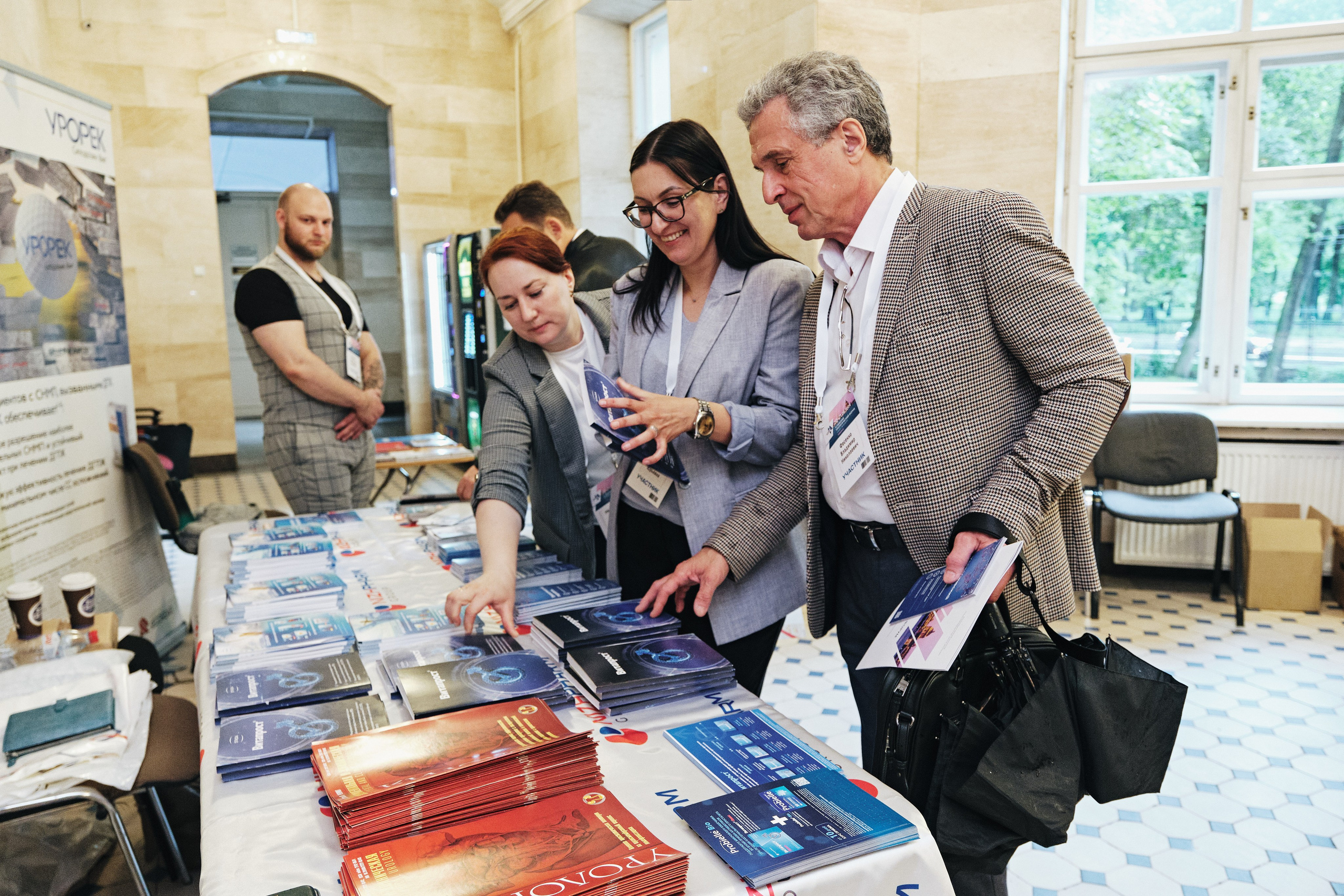Репортажная фотосъемка Невского урологического форума в Санкт-Петербурге. Семейные и свадебные фотосессии в СПб, в студии, на улице, на природе
