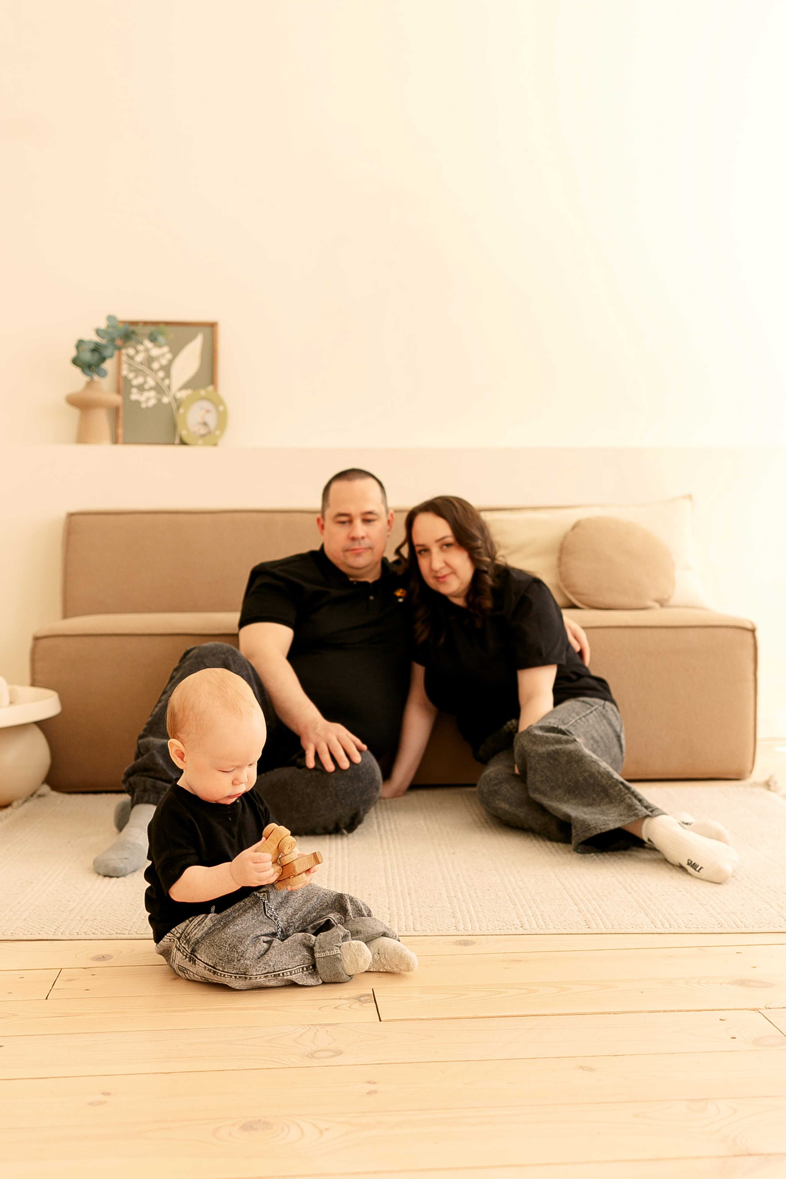 Тимуру 1 годик. Семейный фотограф Фотосессия беременности  Екатеринбург Елена Луткова