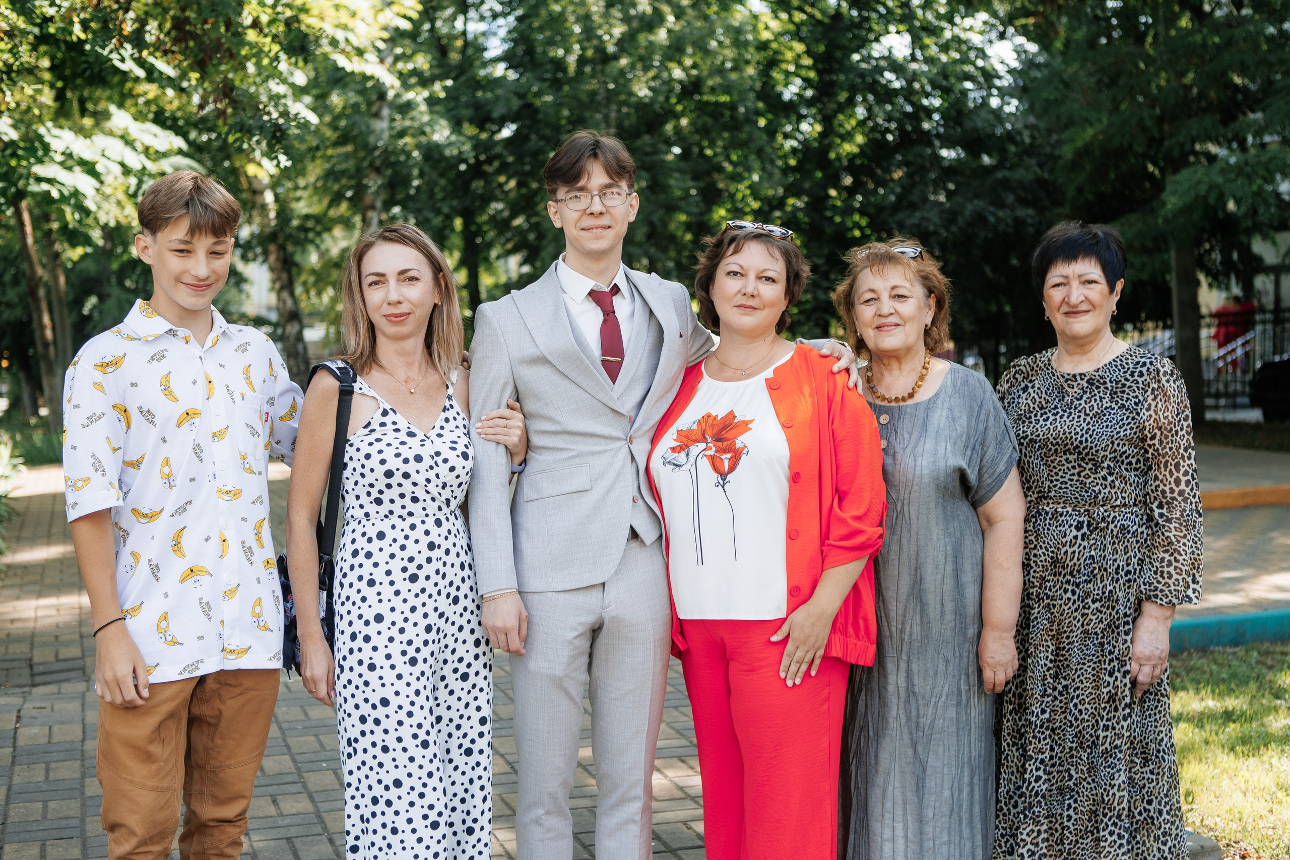 Выпускной Гимназия 12 2024 г. Свадебный и портретный Фотограф в Липецке Дмитрий Котюков