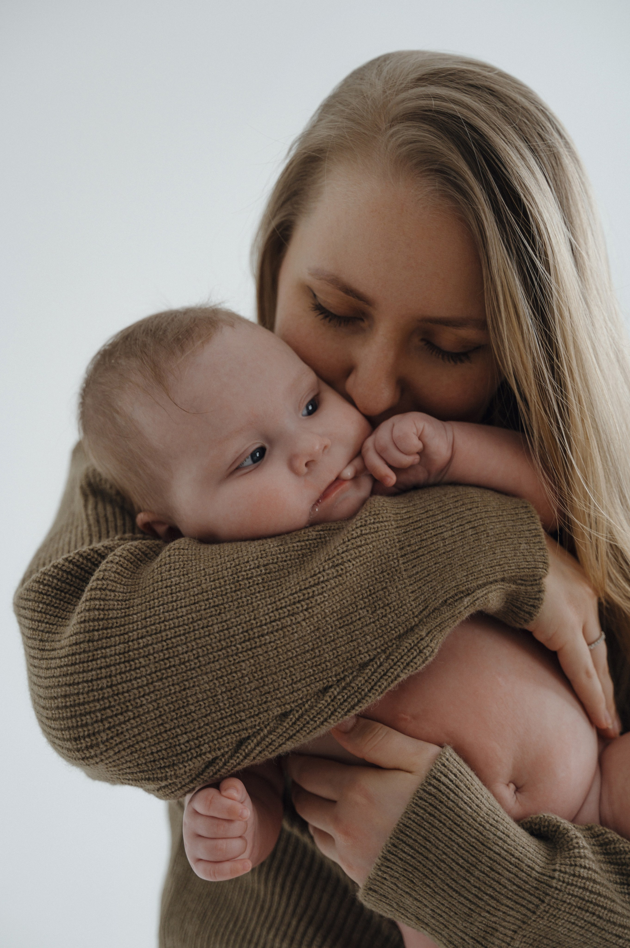 Катя и Василиса. Свадебный фотограф Москва и Санкт-Петербург. Анастасия Чудина