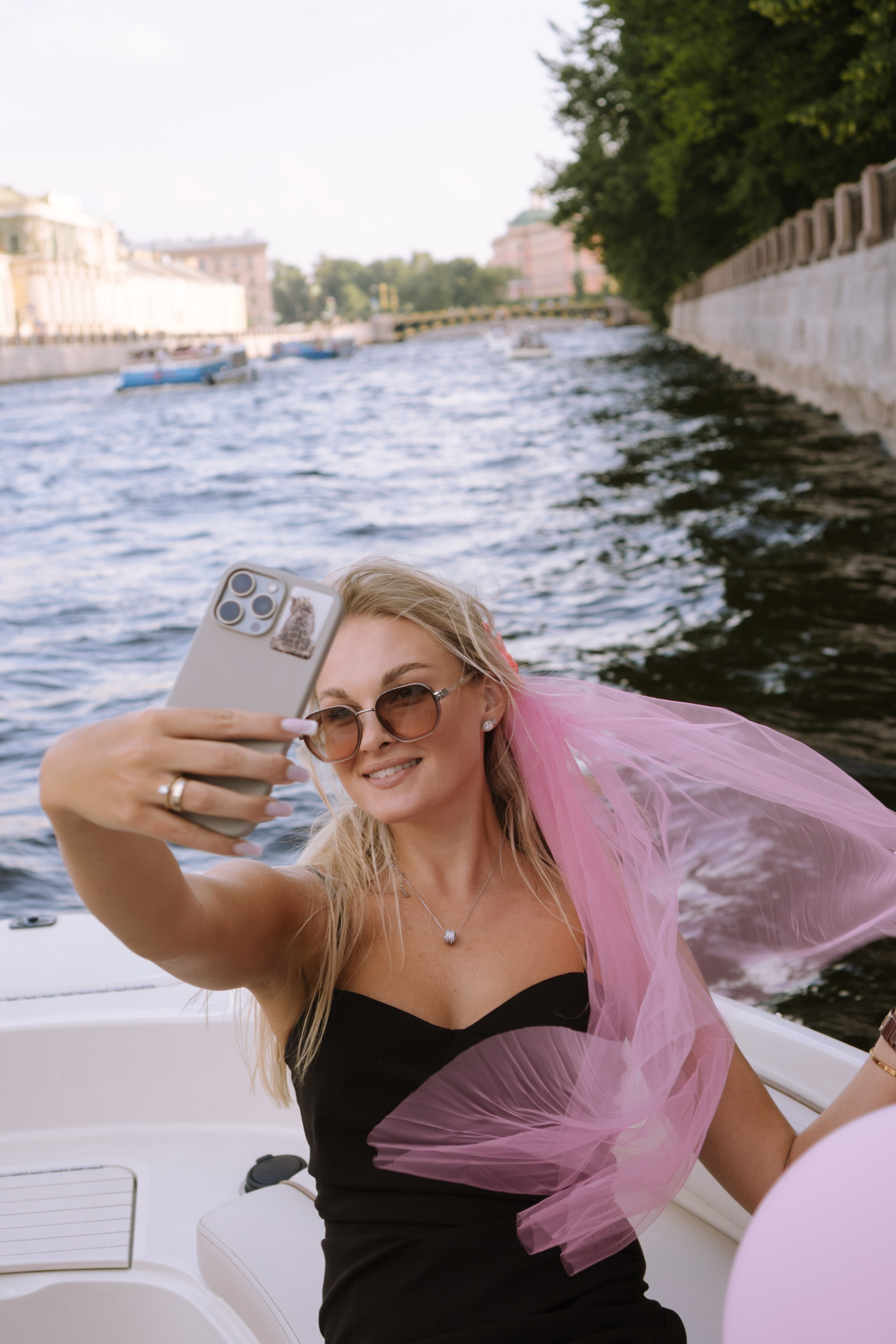 ДЕВИЧНИК НА КАТЕРЕ. Профессиональный фотограф, Санкт-Петербург — Виктория Богомолова
