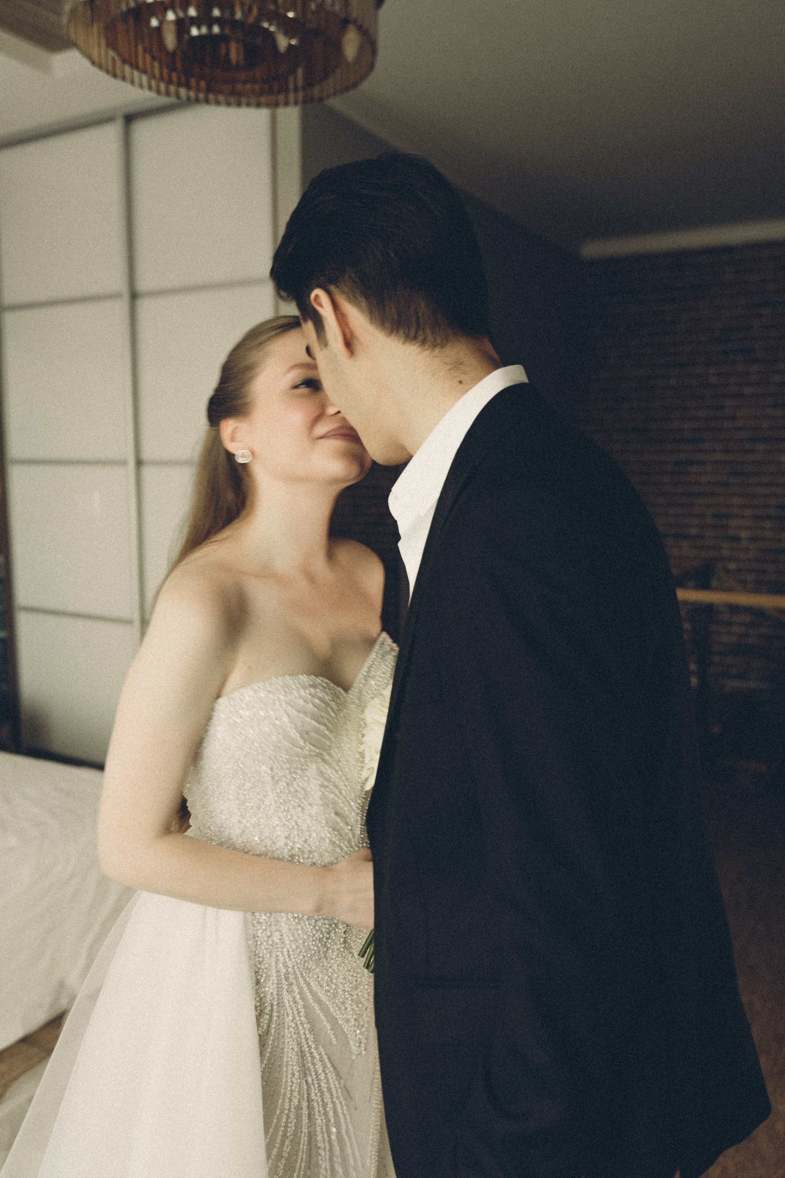 СВАДЕБНАЯ СЬЕМКА В ОТЕЛЕ В СИБИРИ. Профессиональный фотограф, Санкт-Петербург — Виктория Богомолова