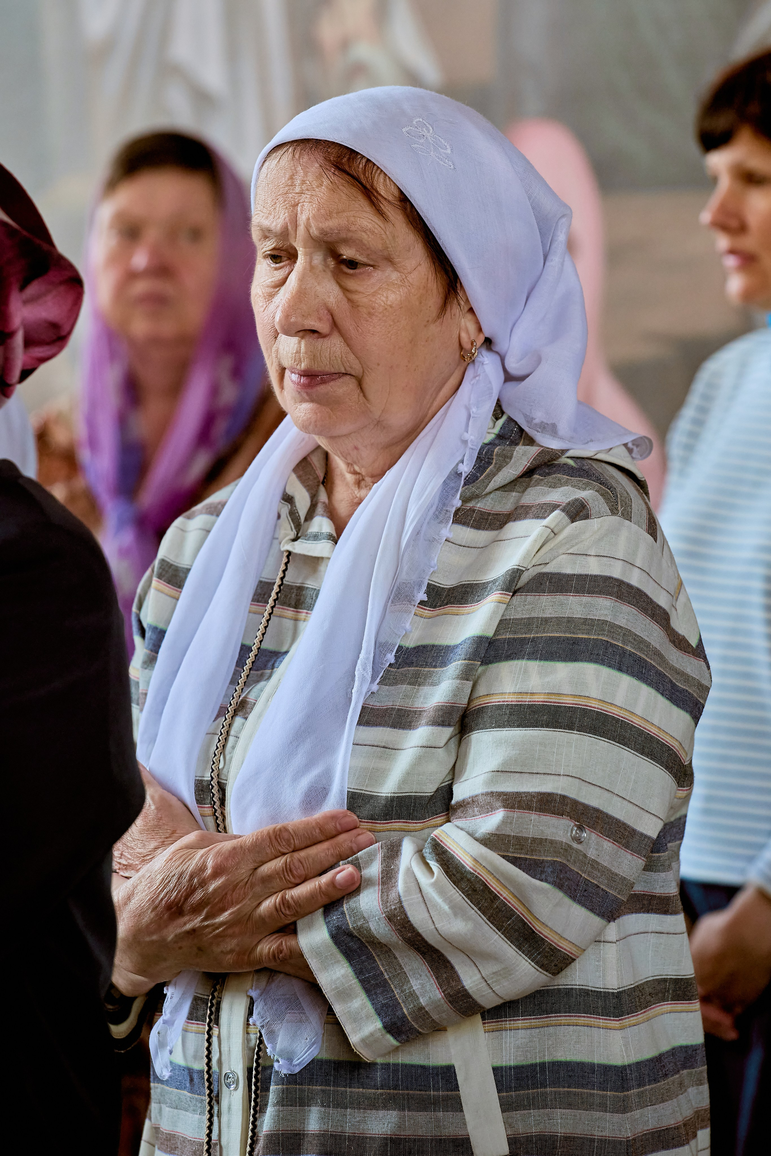 Женский портрет в храме фотограф Николай Голованов г Дзержинск