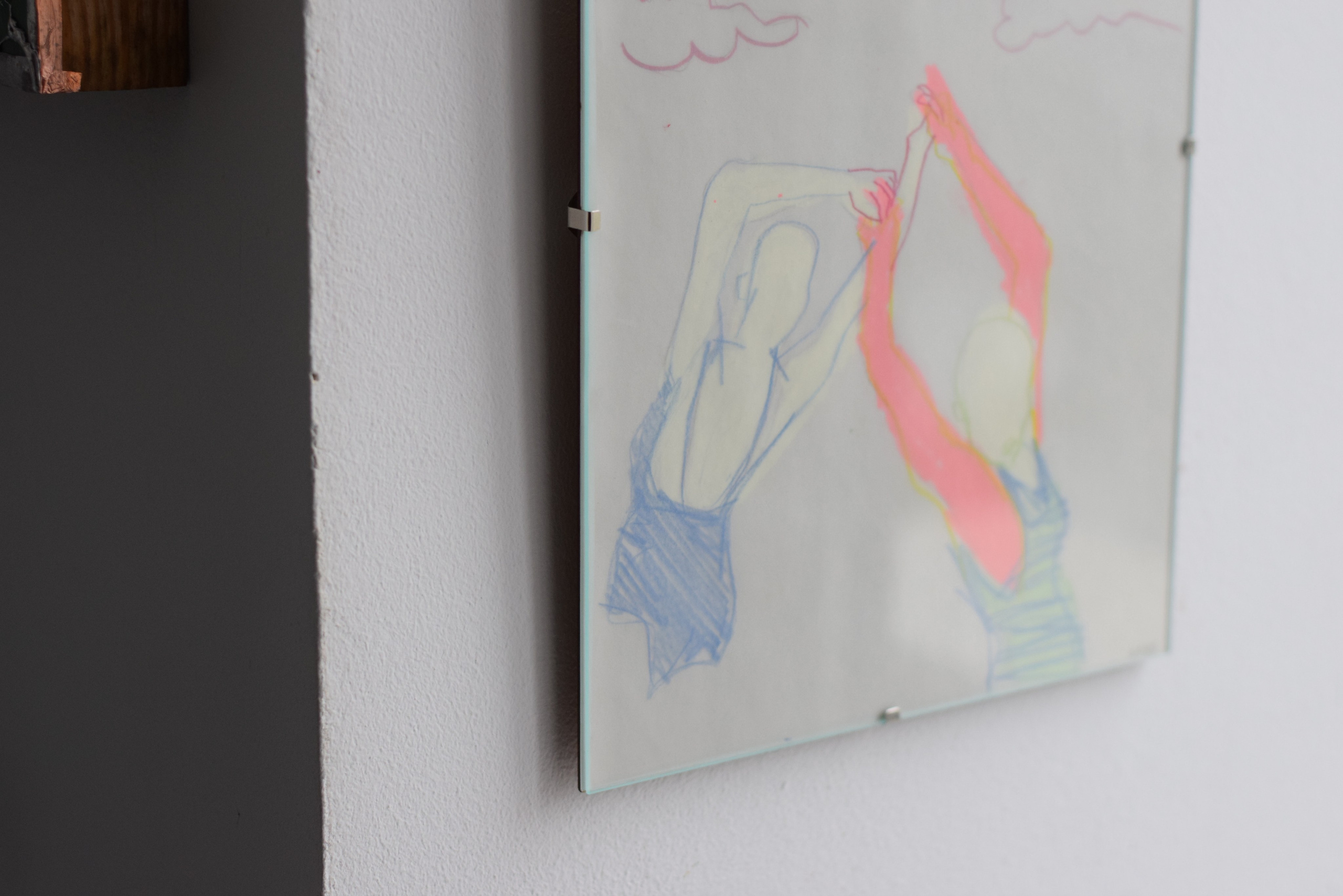 КАСАНИЕ, МЕЖДУ РУКАМИ СВЕТ. Contemporary artist based in Moscow