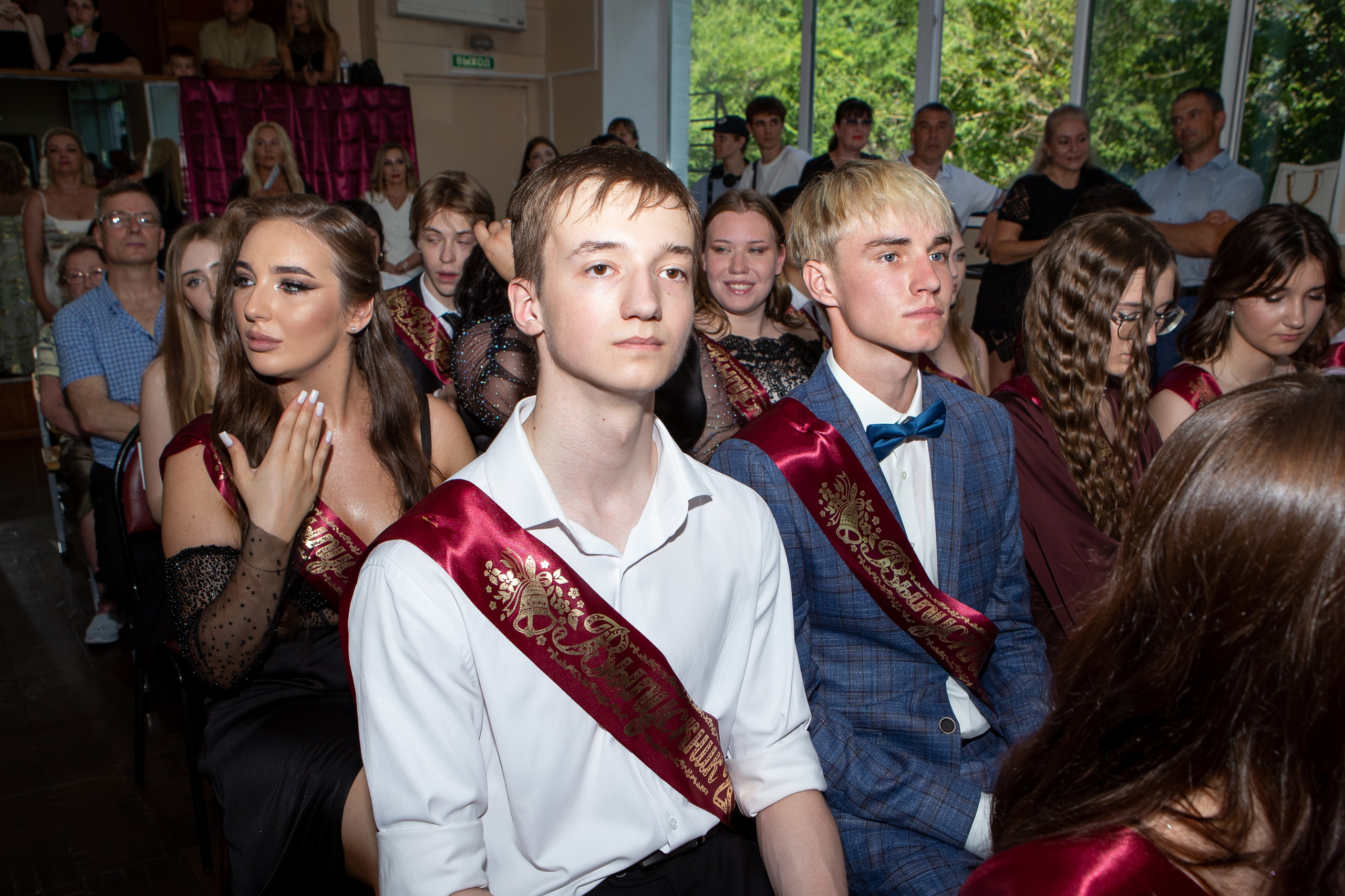 Последний звонок/Выпускной в школе. Фотограф во Владивостоке Анастасия Стробыкина