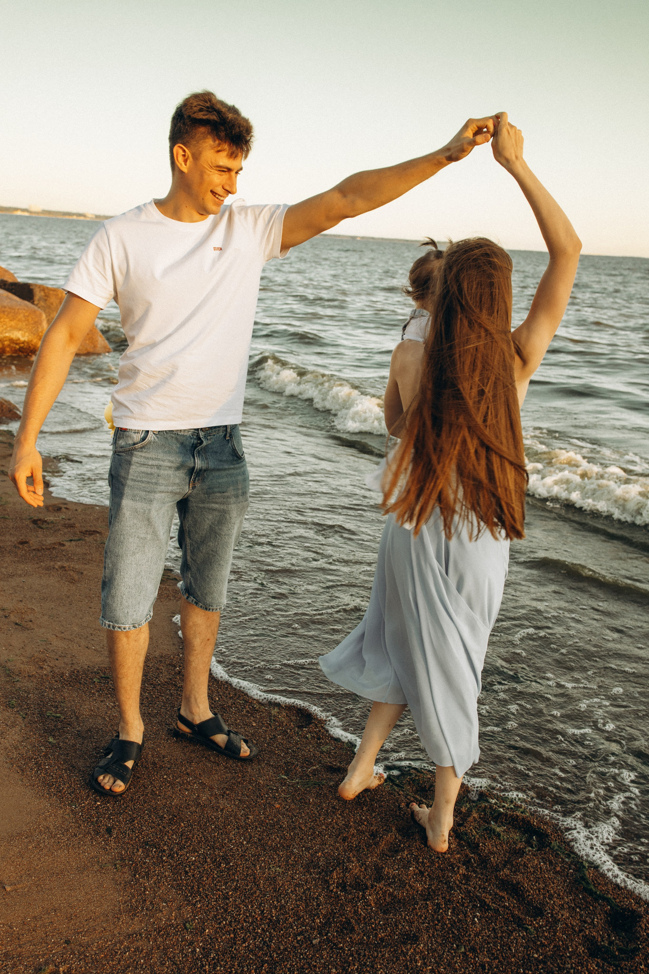 Закат у Финского залива 🌅✨🌊. Семейный фотограф в Санкт-Петербурге Виктория Безгузова