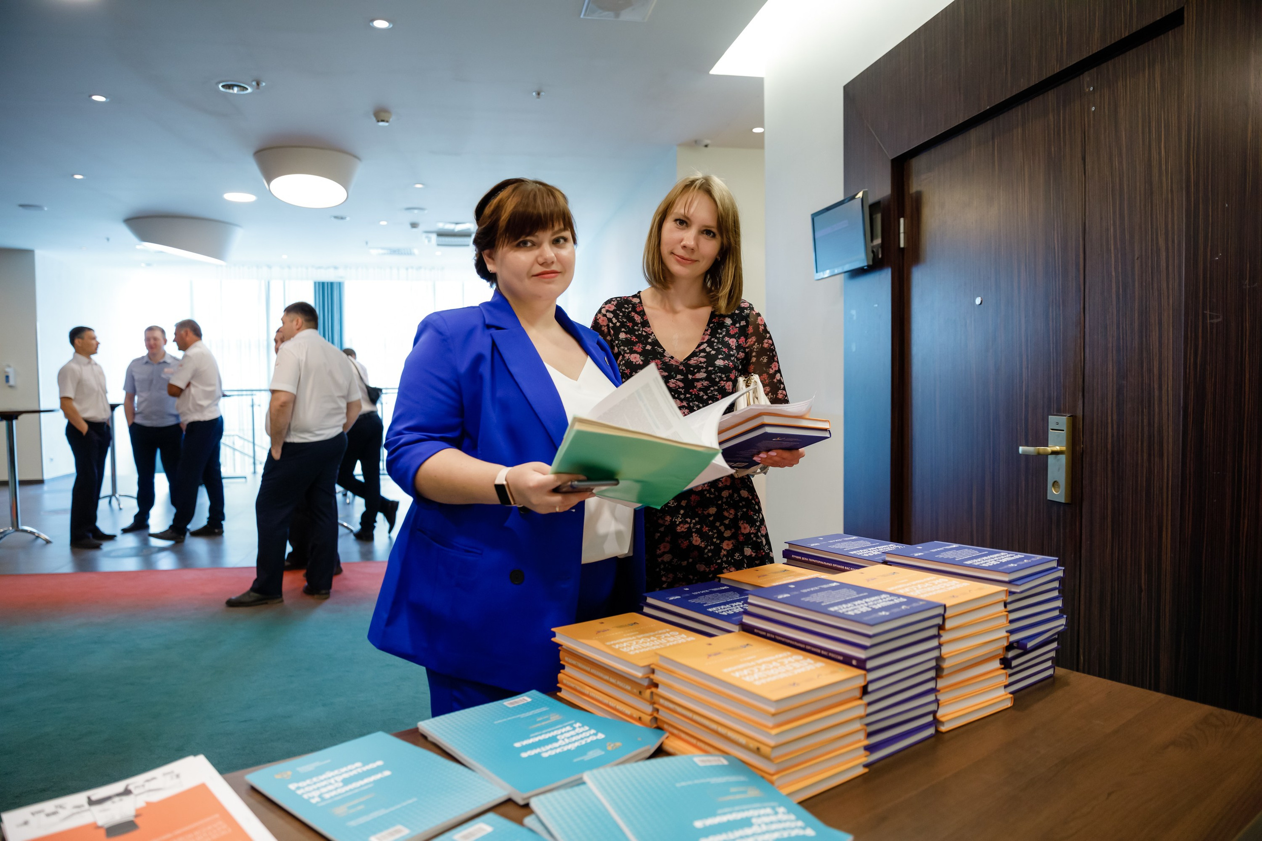 Конференция. COSMOS. Свадебный фотограф в Ярославле Анастасия Архипова