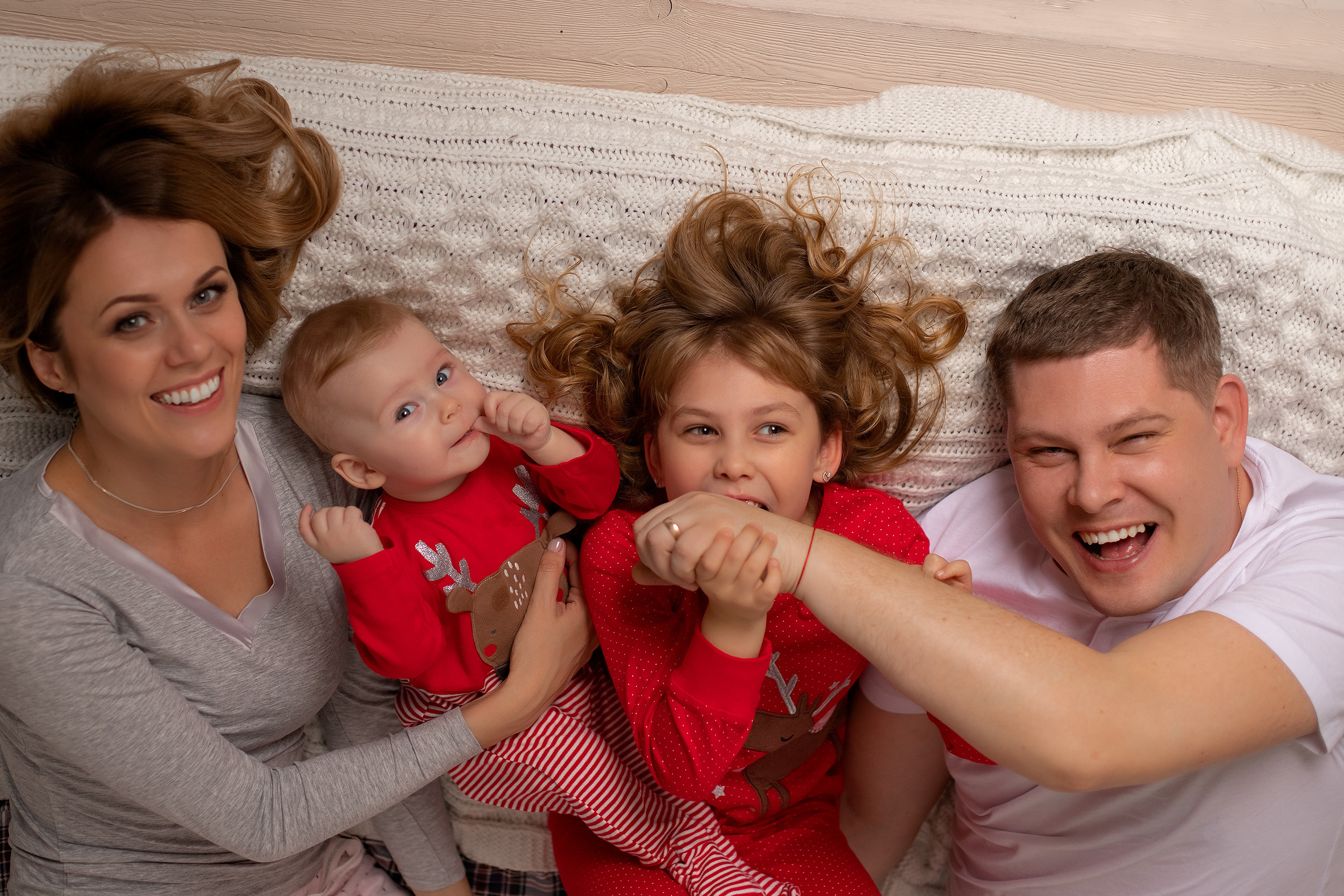 Юля, Дима, Машуля, Кирюша и Буфф. Семейный фотограф в Санкт-Петербурге Анастасия Нечаева