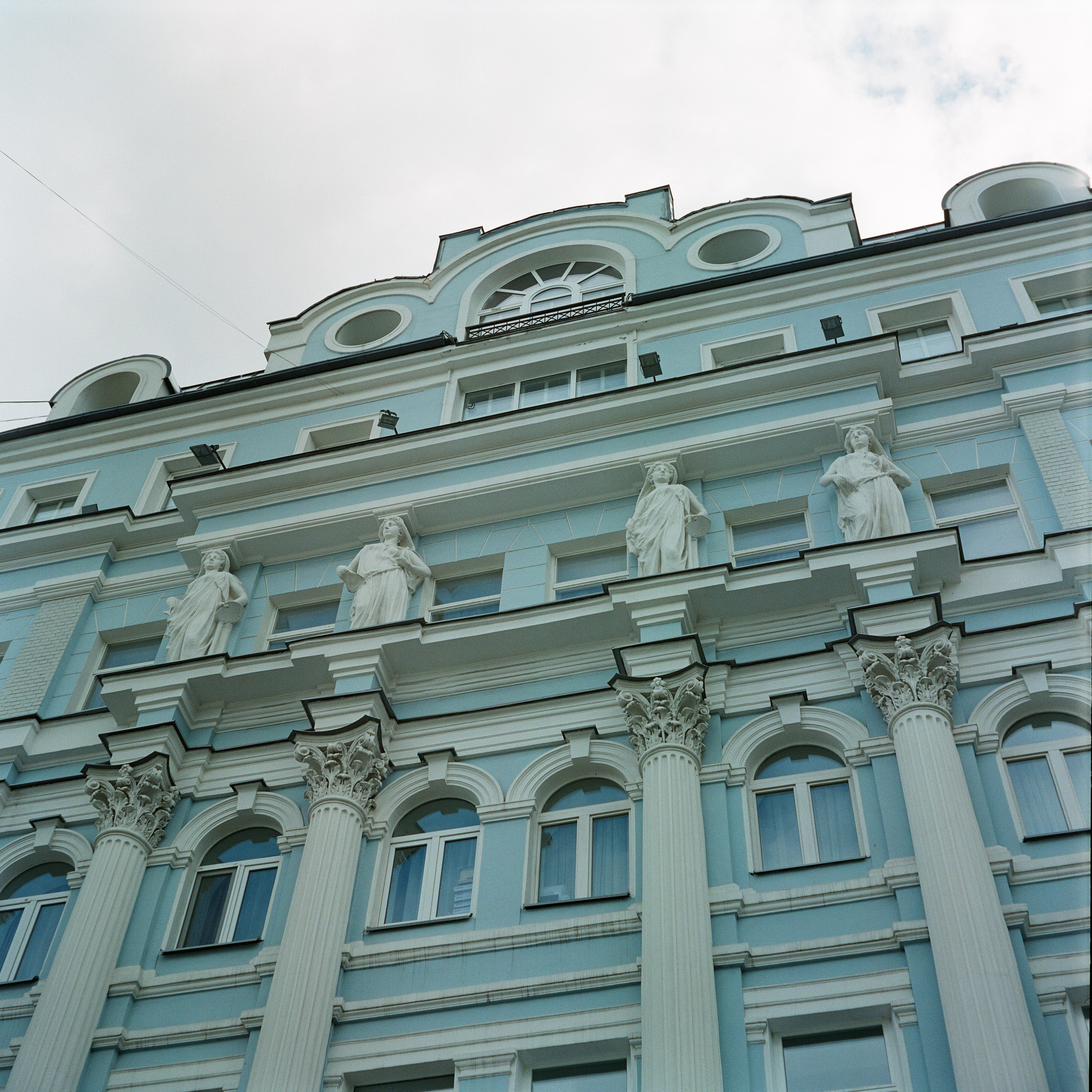 Улица Поваровка и окрестности | Minolta Autocord | Fujicolor Pro 400H