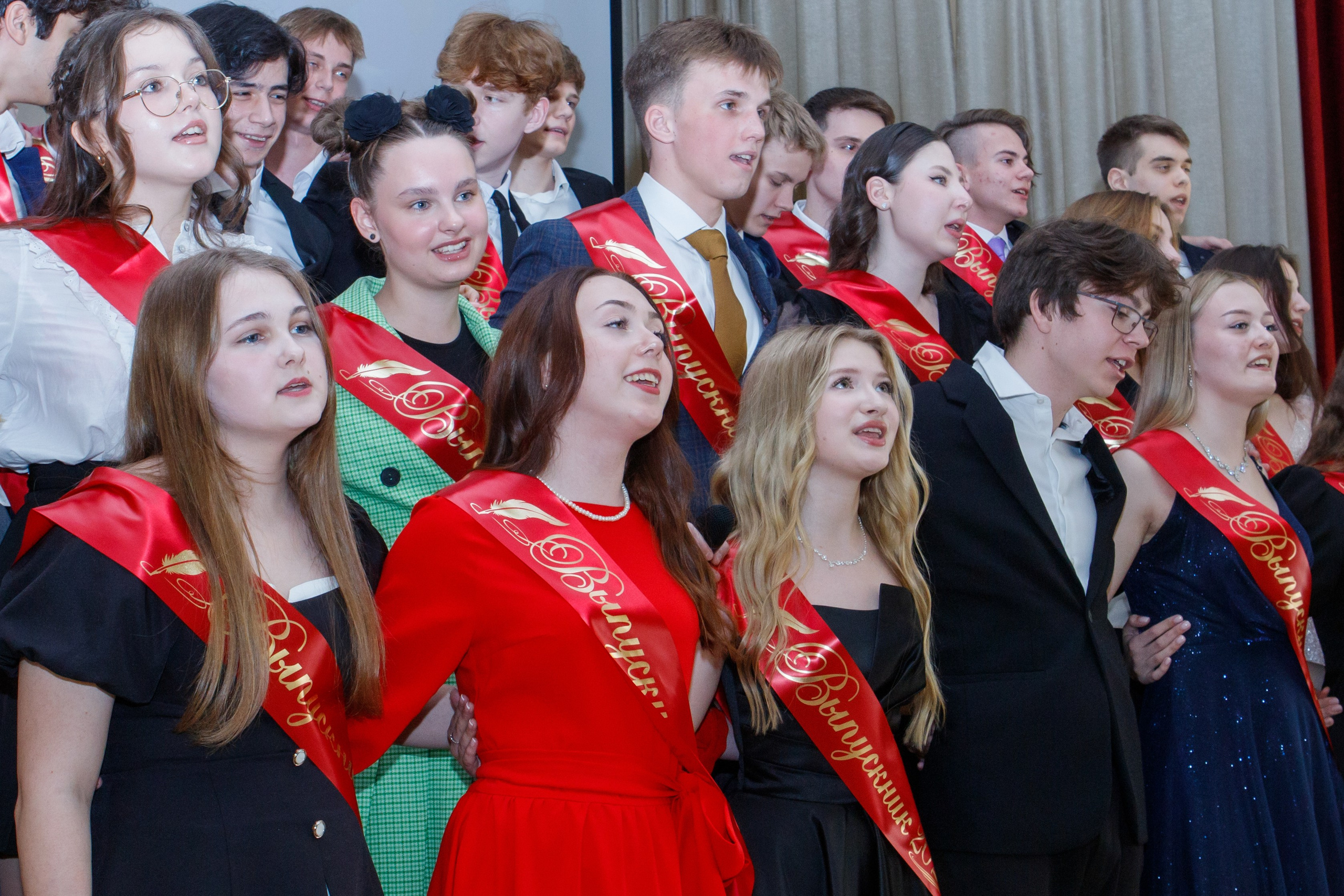 11 класс / Последний звонок / Гимназия № 1558 / г. Москва. Детский и семейный фотограф Мария Киселёва. Москва
