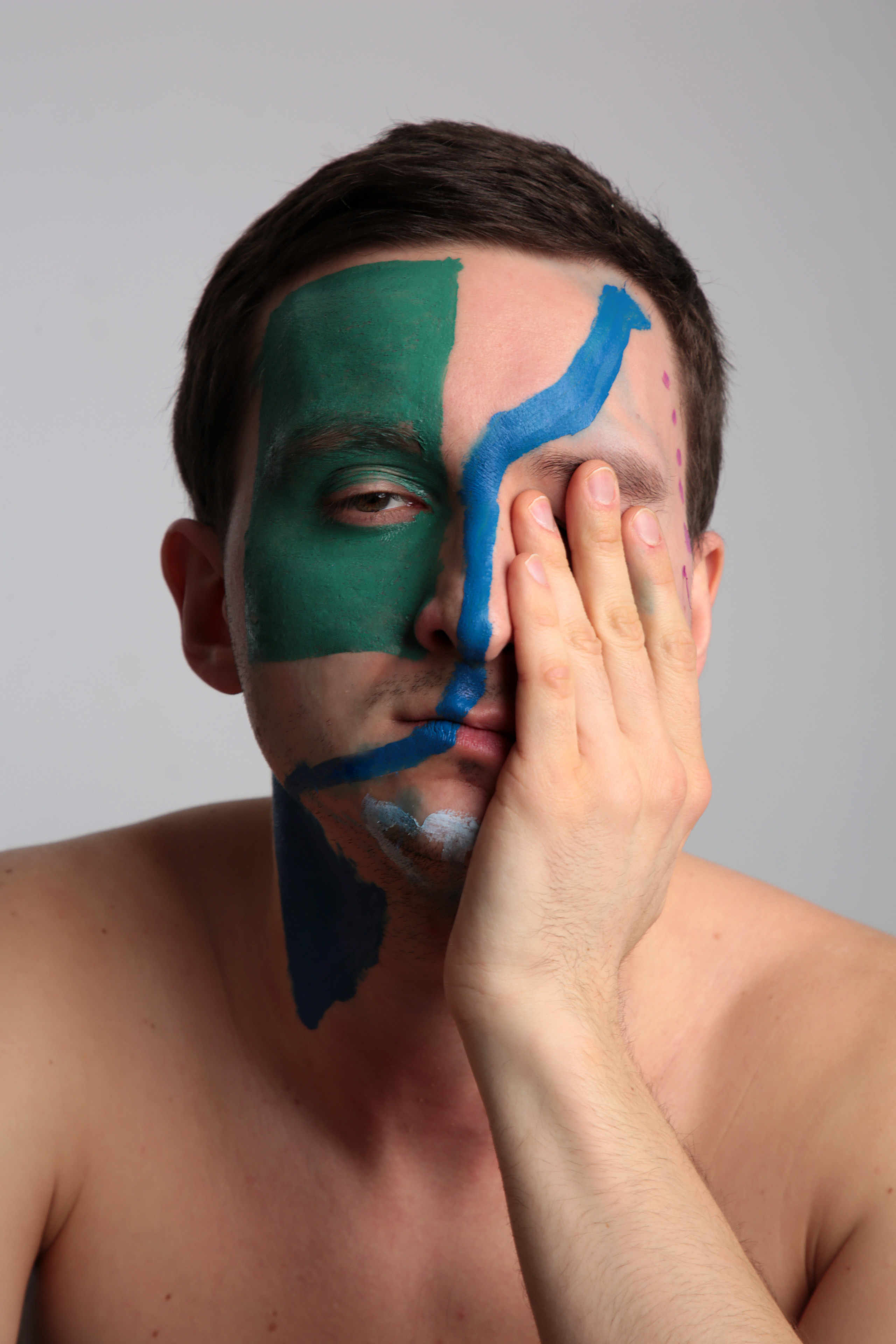 Тревожное молчание. Фотограф Злата Спицына