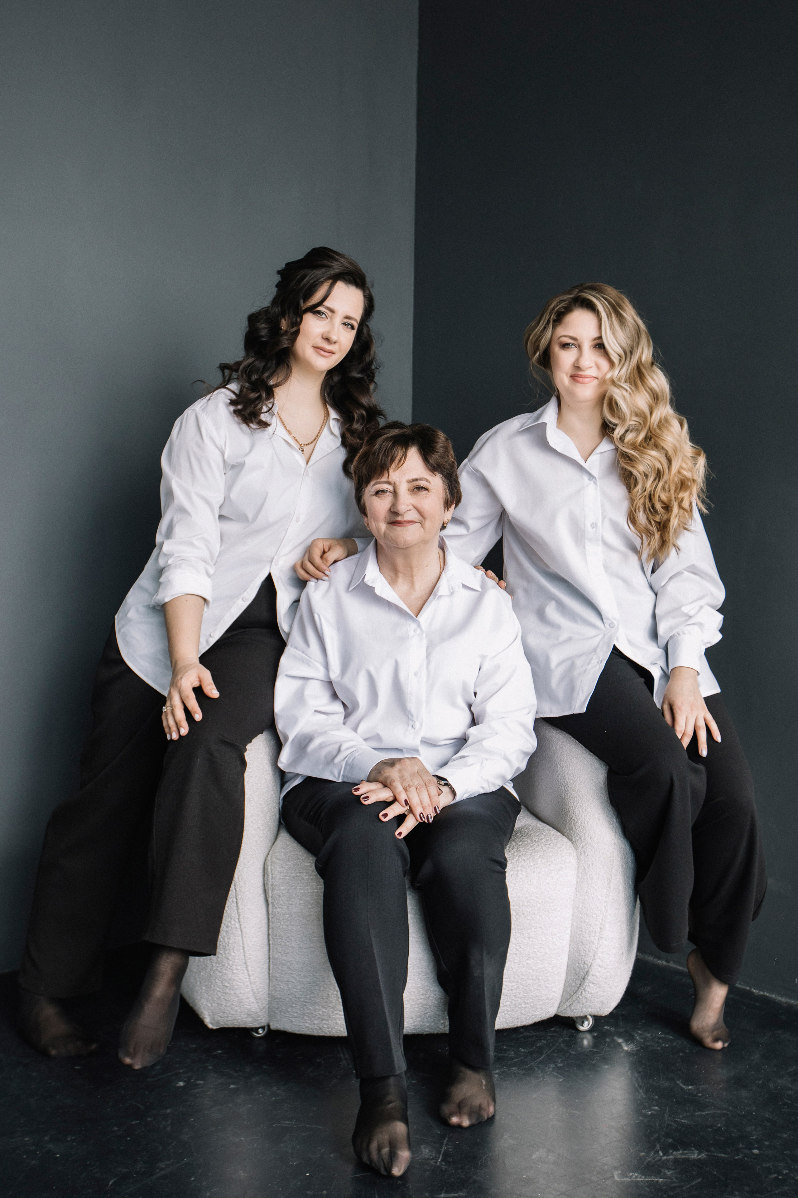 Настя, Маша и Мама. Главная