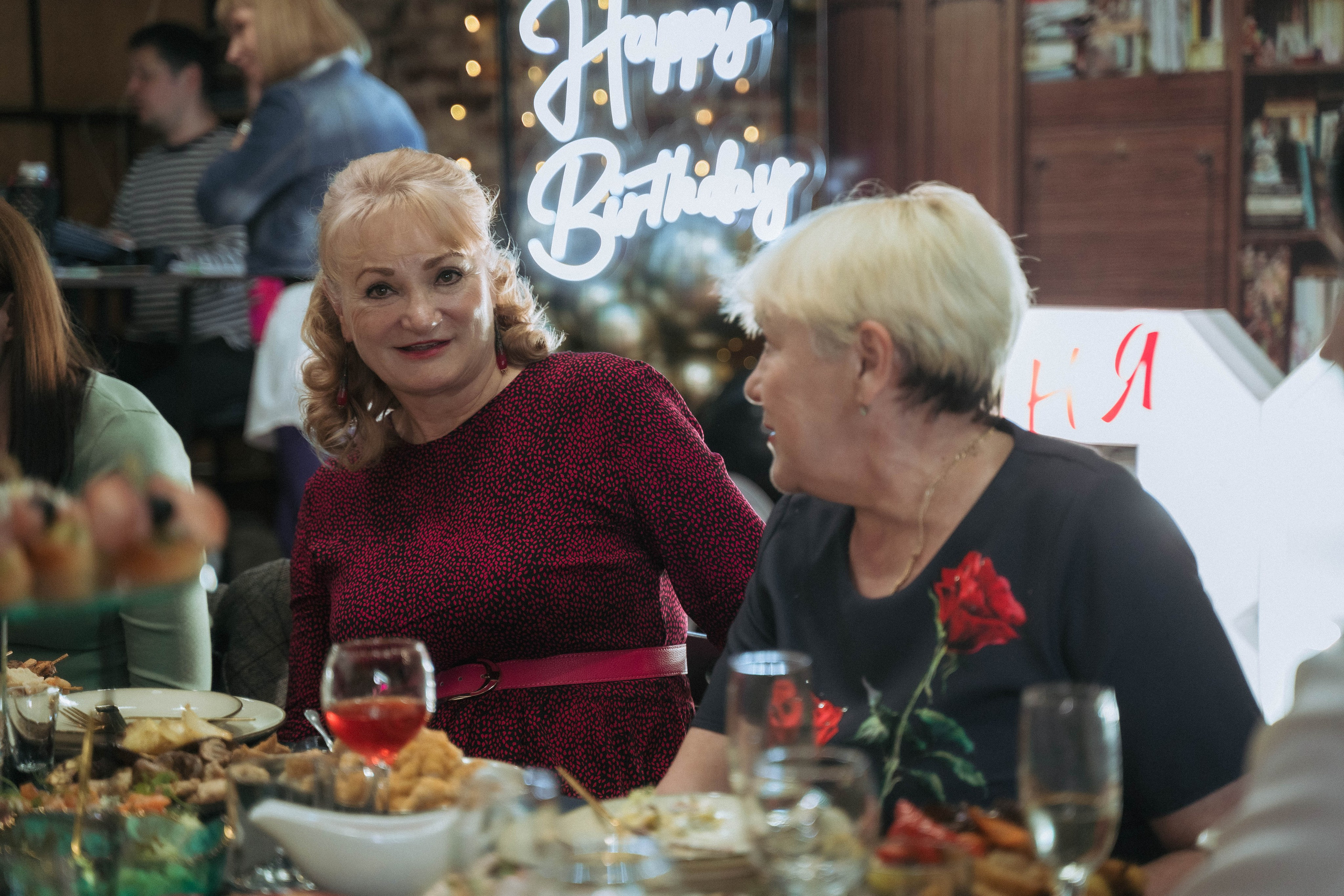 Вечеринка в стиле 90х. ALISON FILMS