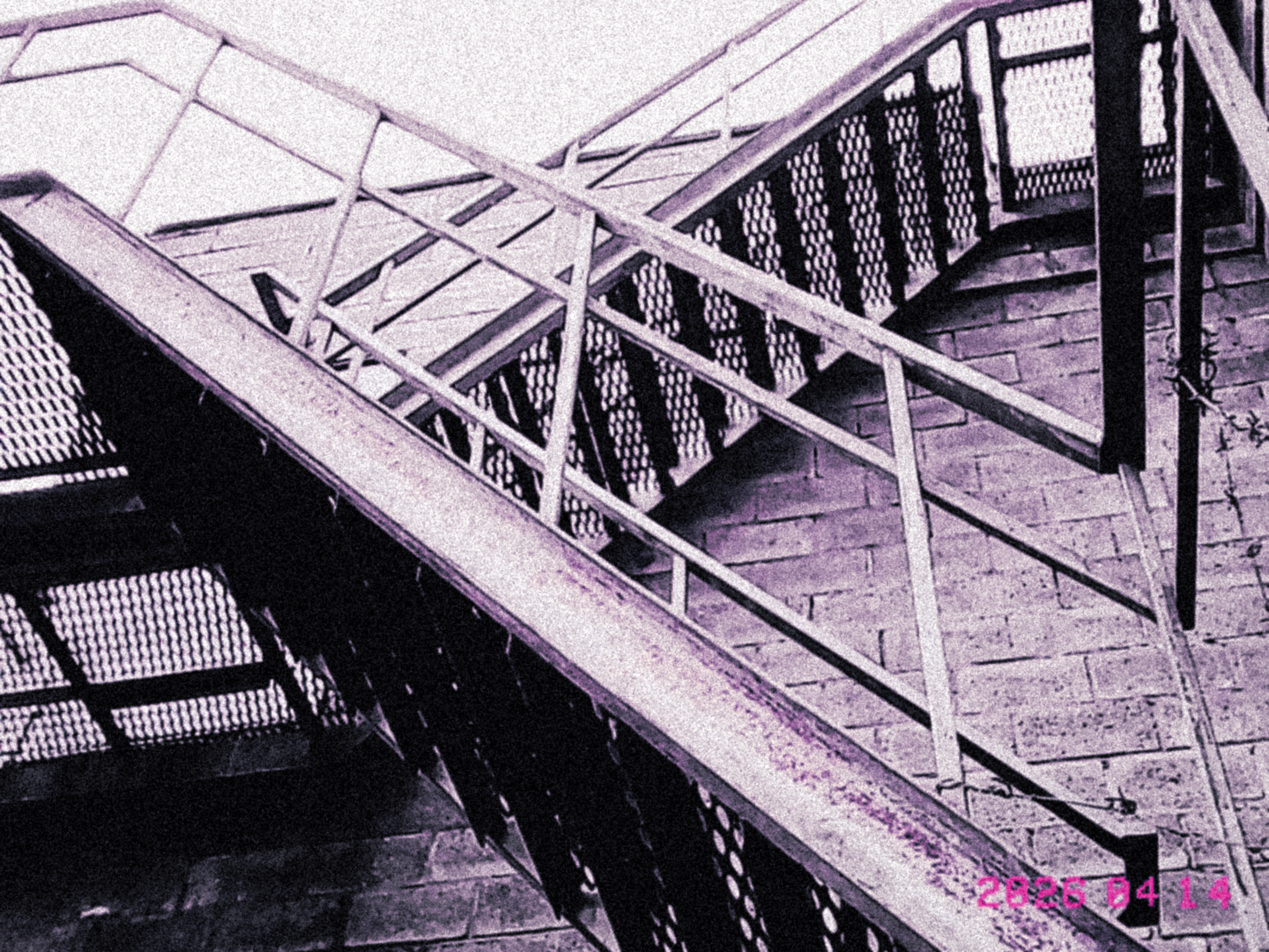 Charmera/Lo-Fi. Мистические фотосессии в Санкт-Петербурге от мистика Ильи Шенгелия