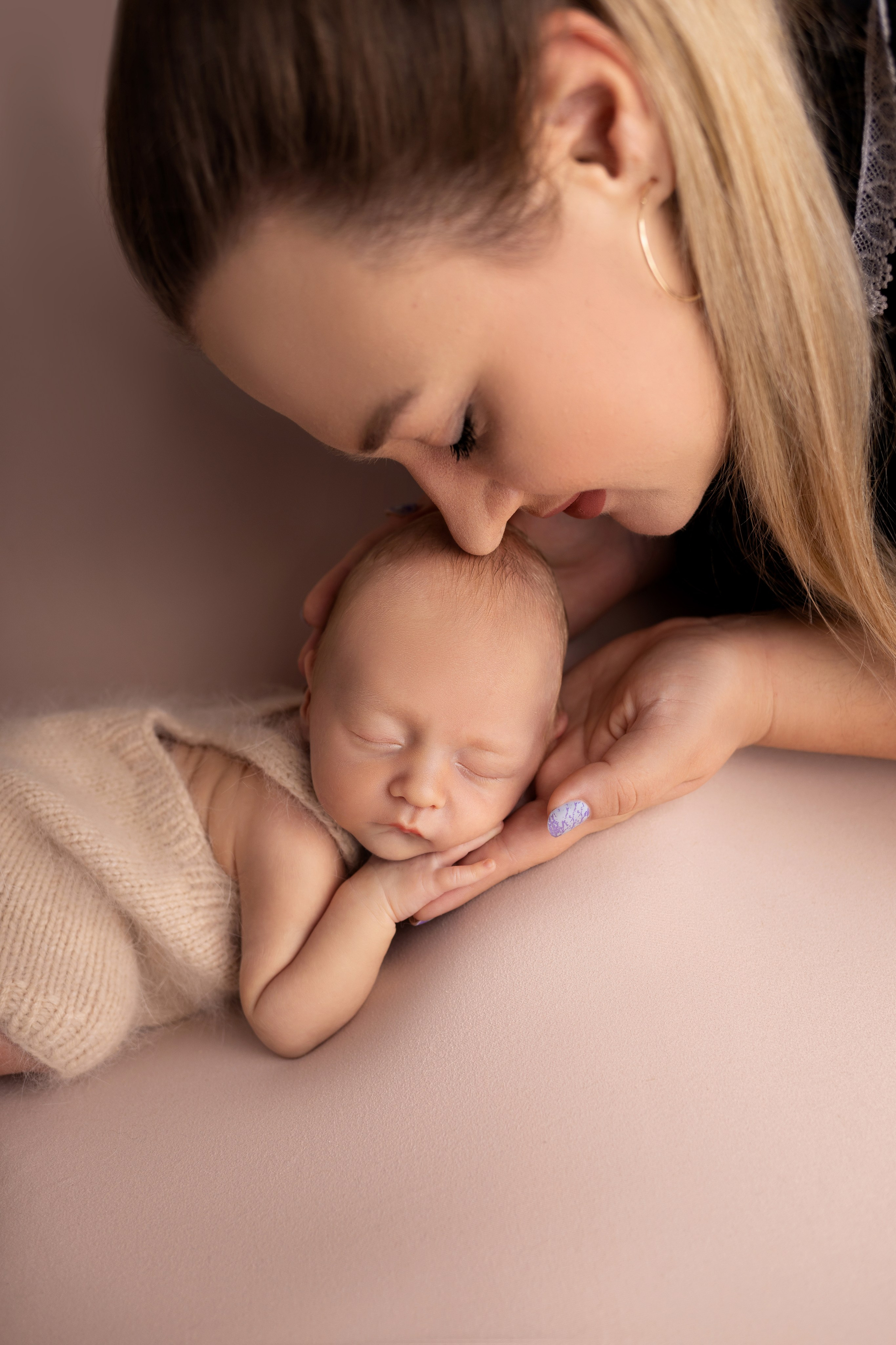 Классическая фотосессия малыша. Фотограф новорожденных малышей в Омске и Омской области Эльвира Камаева