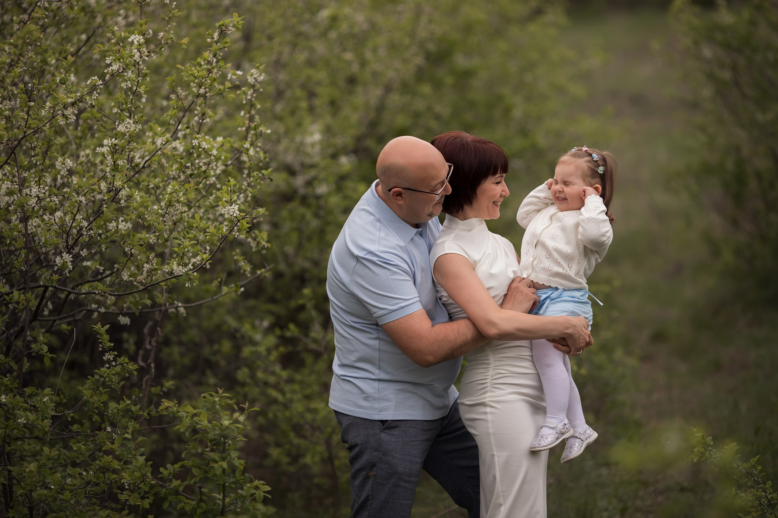 Цветущий апрель. Семейный и детский фотограф в Саратове Полина Коткина