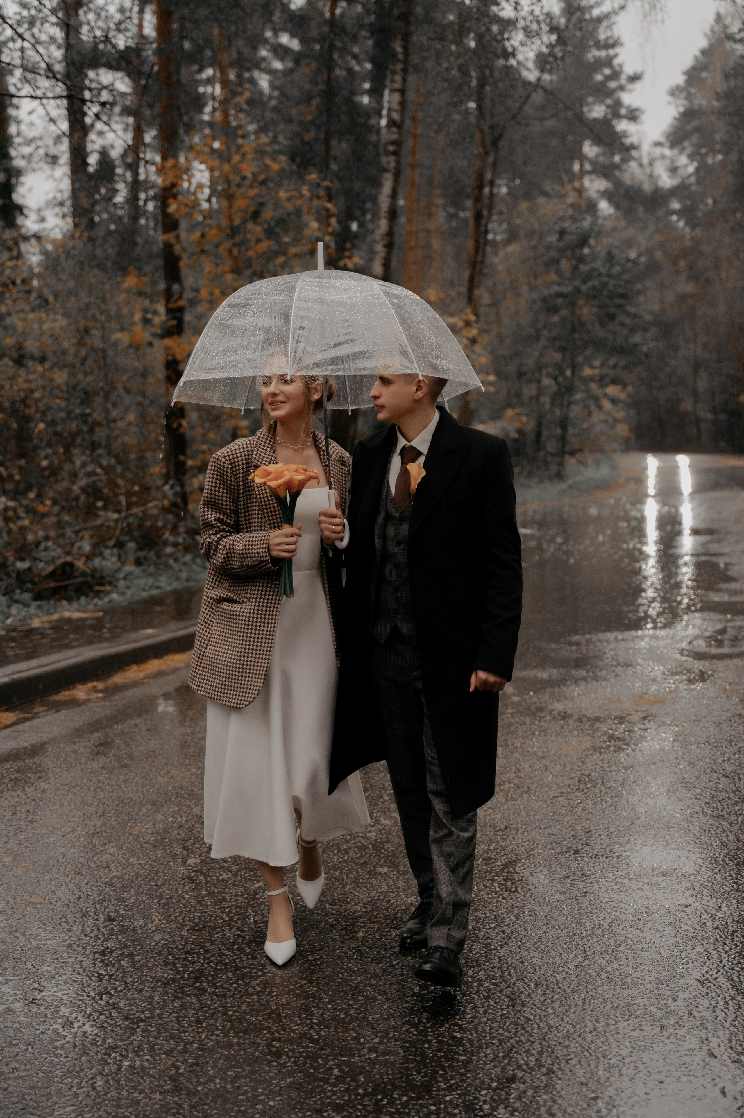 свадебная съемка в дождь