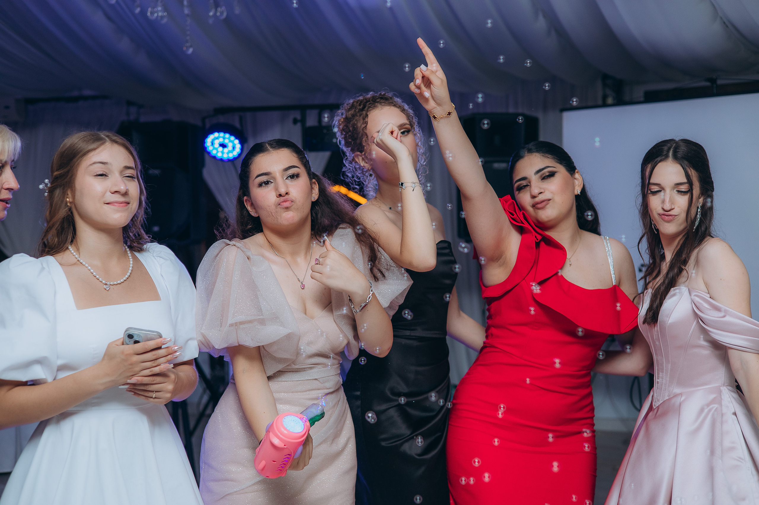 Выпускной 9-11классы. Выпускные книги Анапа Новороссийск Краснодар