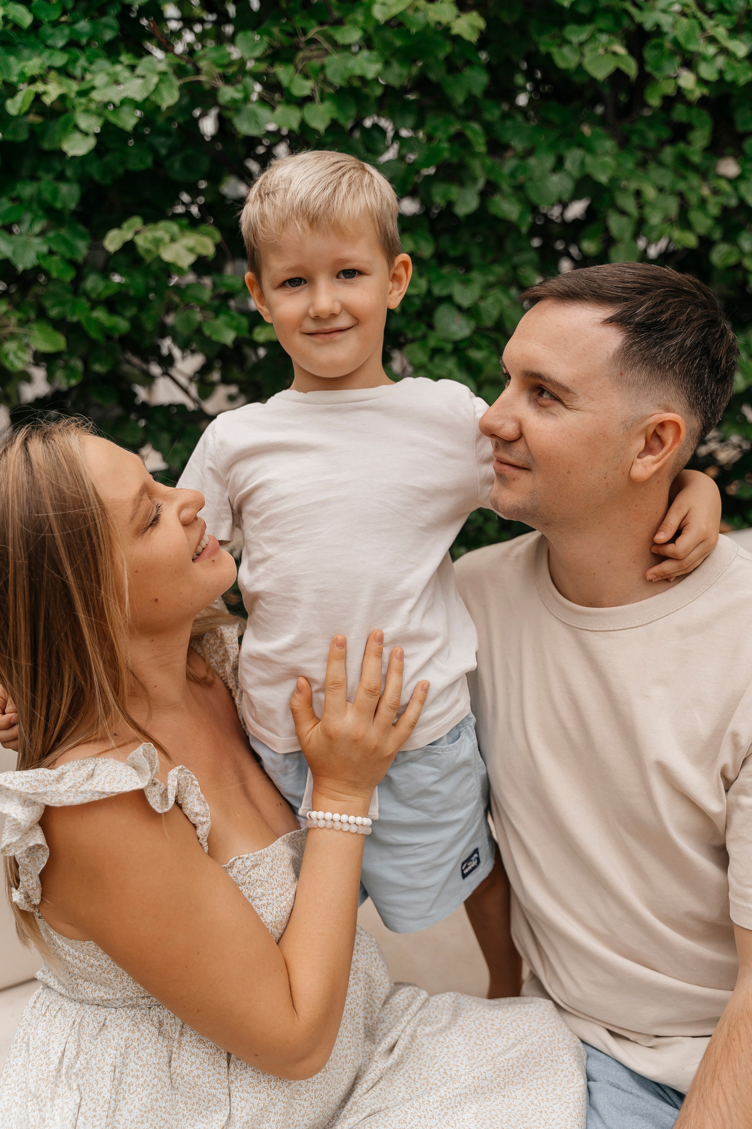 Ваня, Лара и Миша. Волик Мария