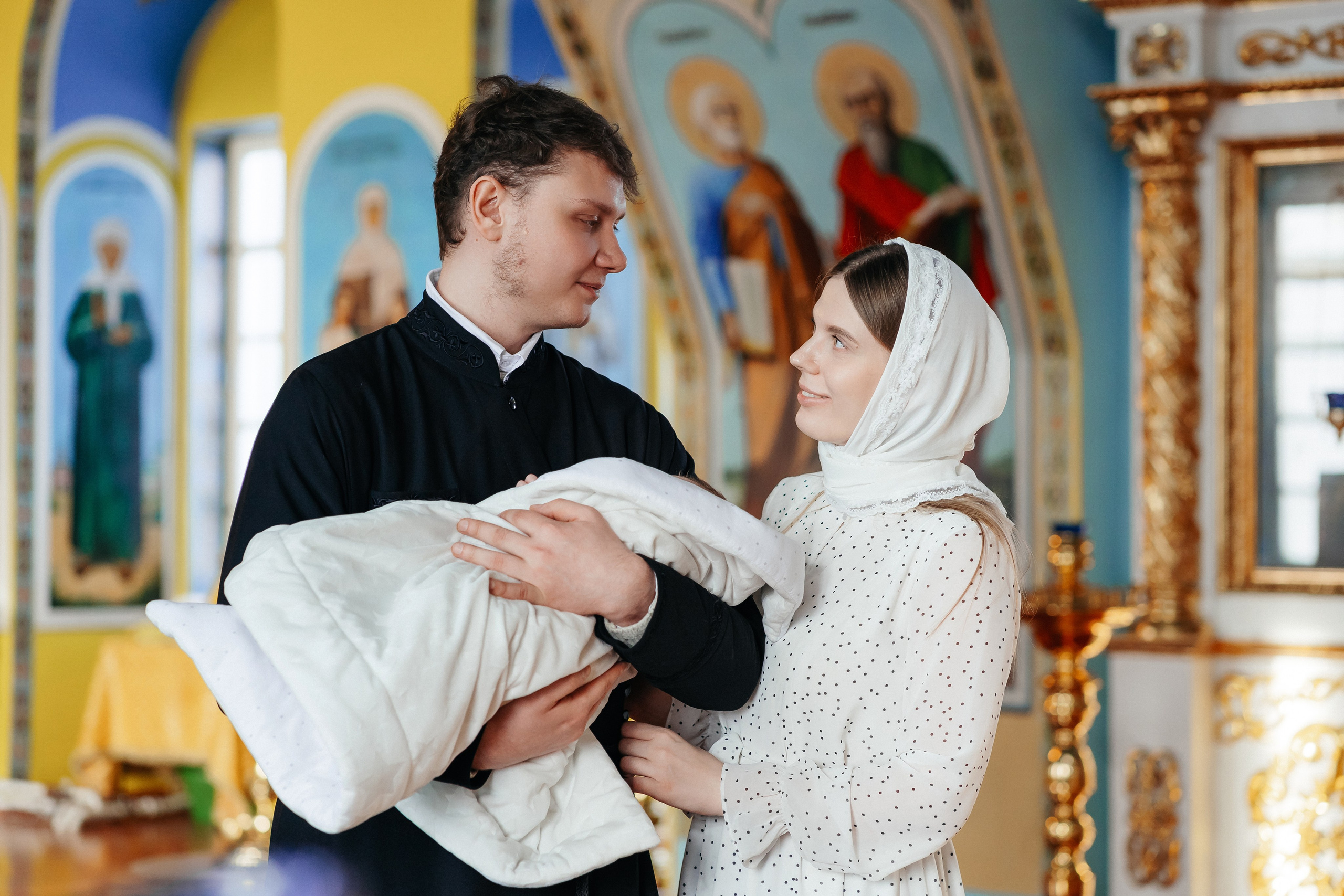 Фотосъемка крещения. Фотограф Ким Наталья в Красноярске