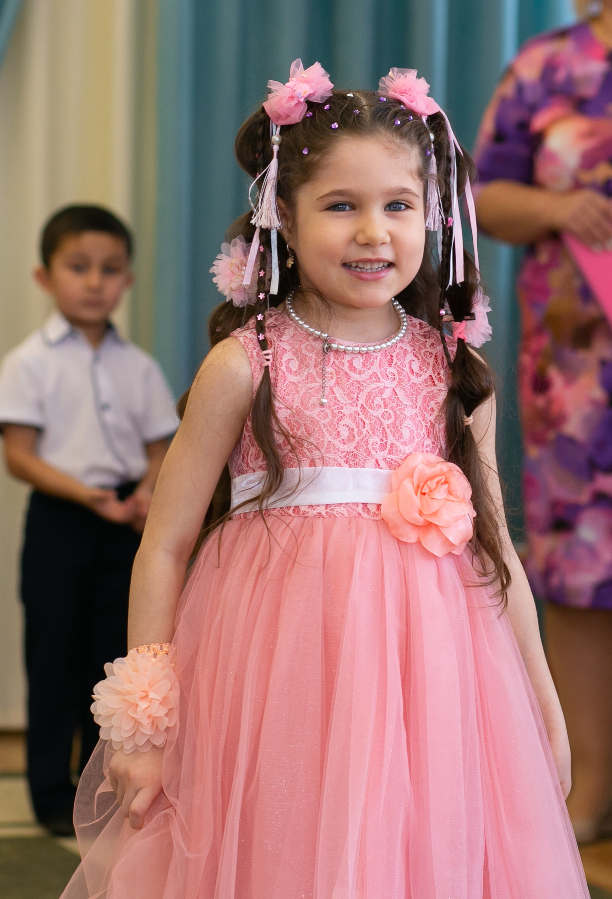 Выпускные и Утренники. Фотограф новорожденных и семейный фотограф НСО г. Бердск Марина Львова