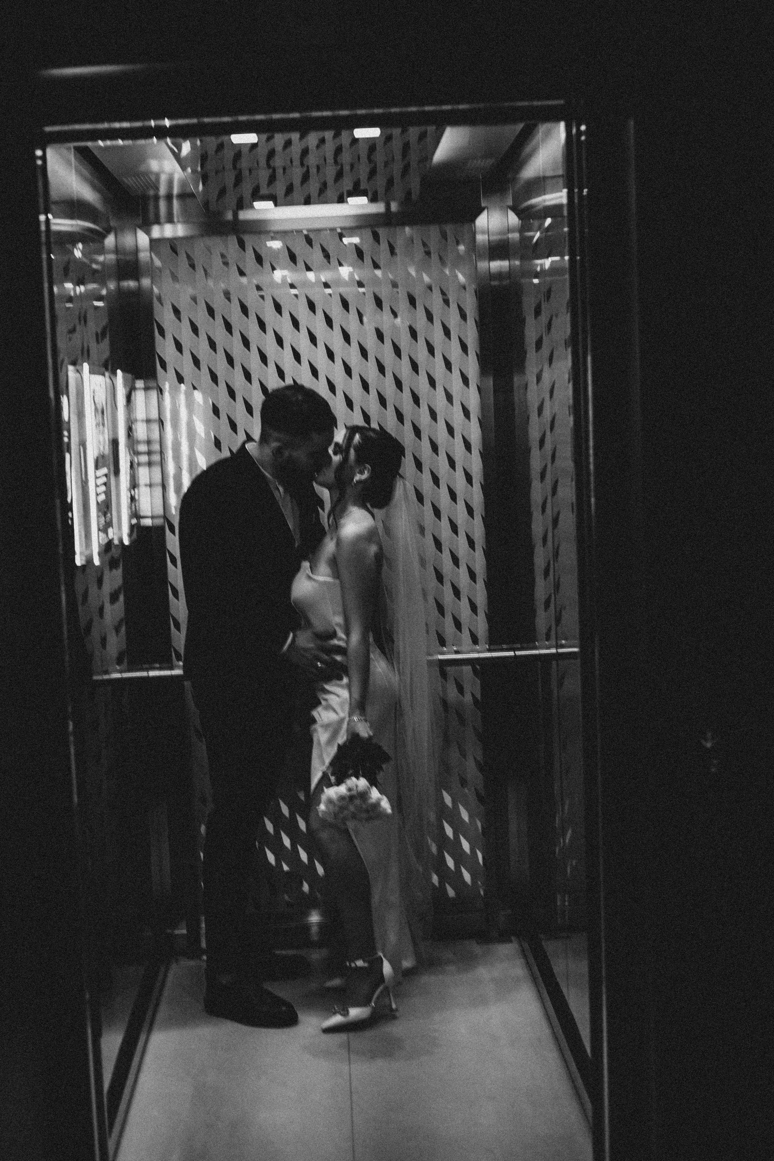 СВАДЕБНАЯ СЬЕМКА СБОРОВ ЖЕНИХА И НЕВЕСТЫ В ОТЕЛЕ И ТАКЖЕ ФОТОСЕССИИЯ В ОТЕЛЕЕ МЕГАПОЛИС БРЯНСК. Профессиональный фотограф, Санкт-Петербург — Виктория Богомолова