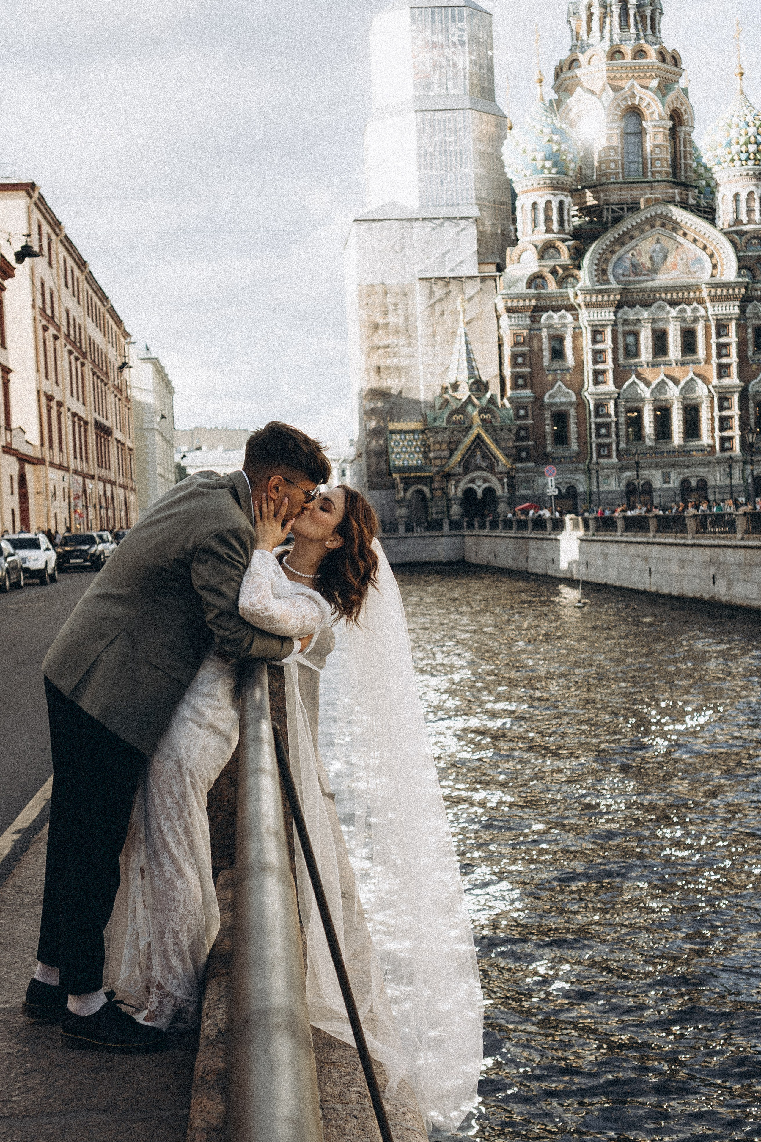 СВАДЕБНАЯ ПРОГУЛКА ВОЗЕ ИСАИКЕВСКОГО СОБОРА АСТОРИИ И ЗАКОНОДАЛЕТНОГО СОБРАНИЯ. Профессиональный фотограф, Санкт-Петербург — Виктория Богомолова