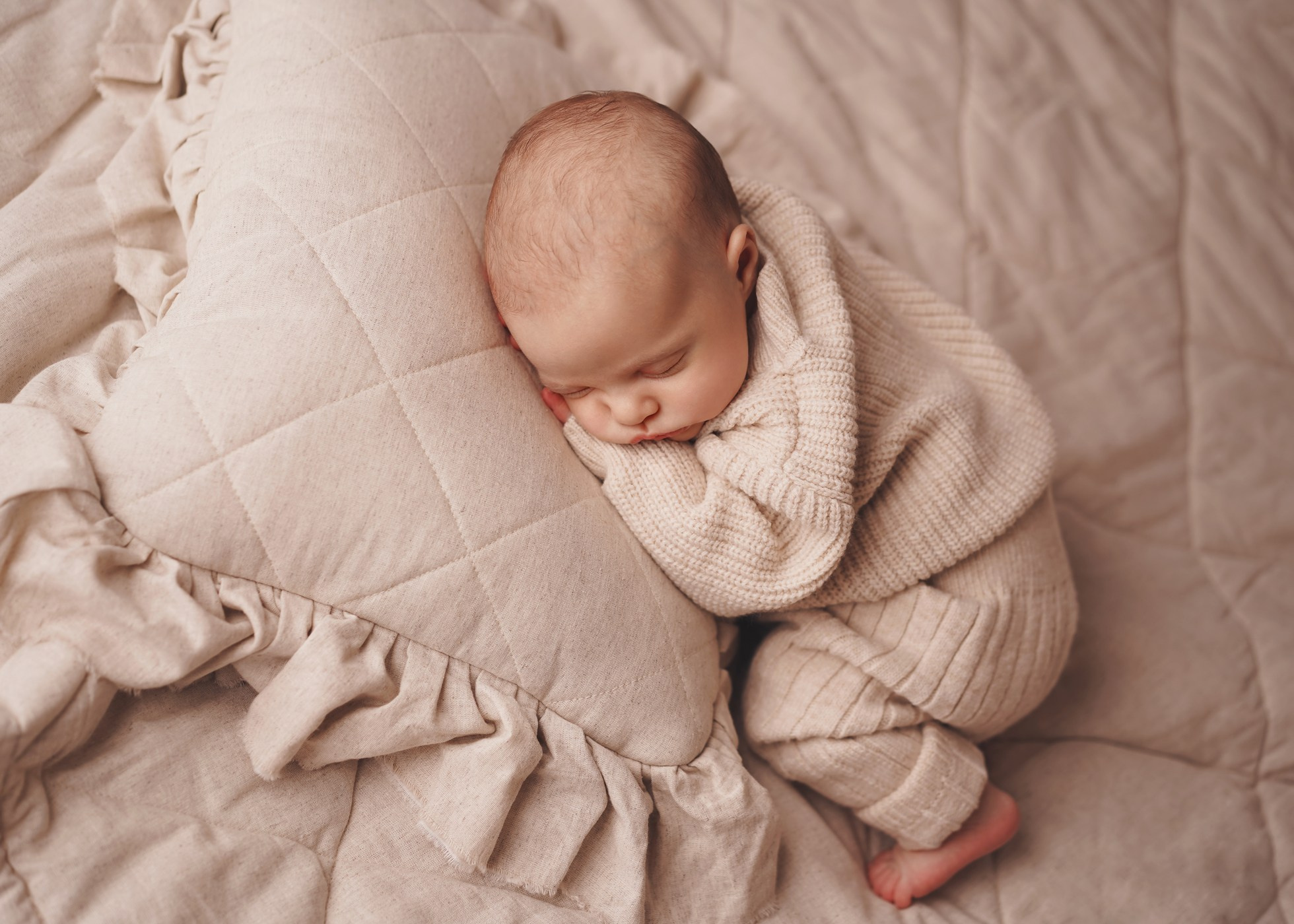 Natural (0-60 дней от роду). Фотограф новорожденных в Ялте