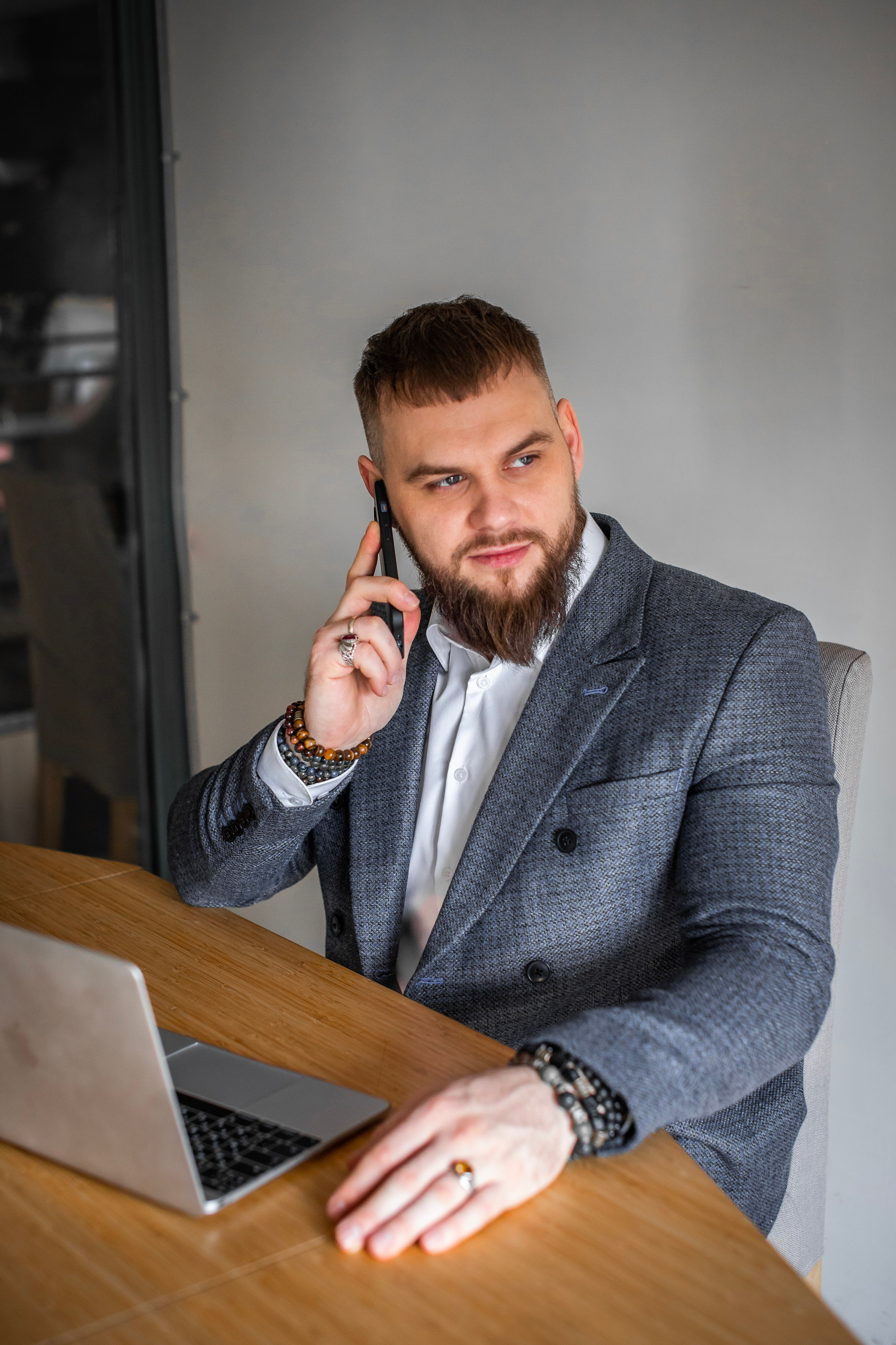 Фотосессия для бизнеса, контент для соцсетей, фото сотрудников. Свадебная, репортажная и бизнес съёмка в Ростове-на-Дону