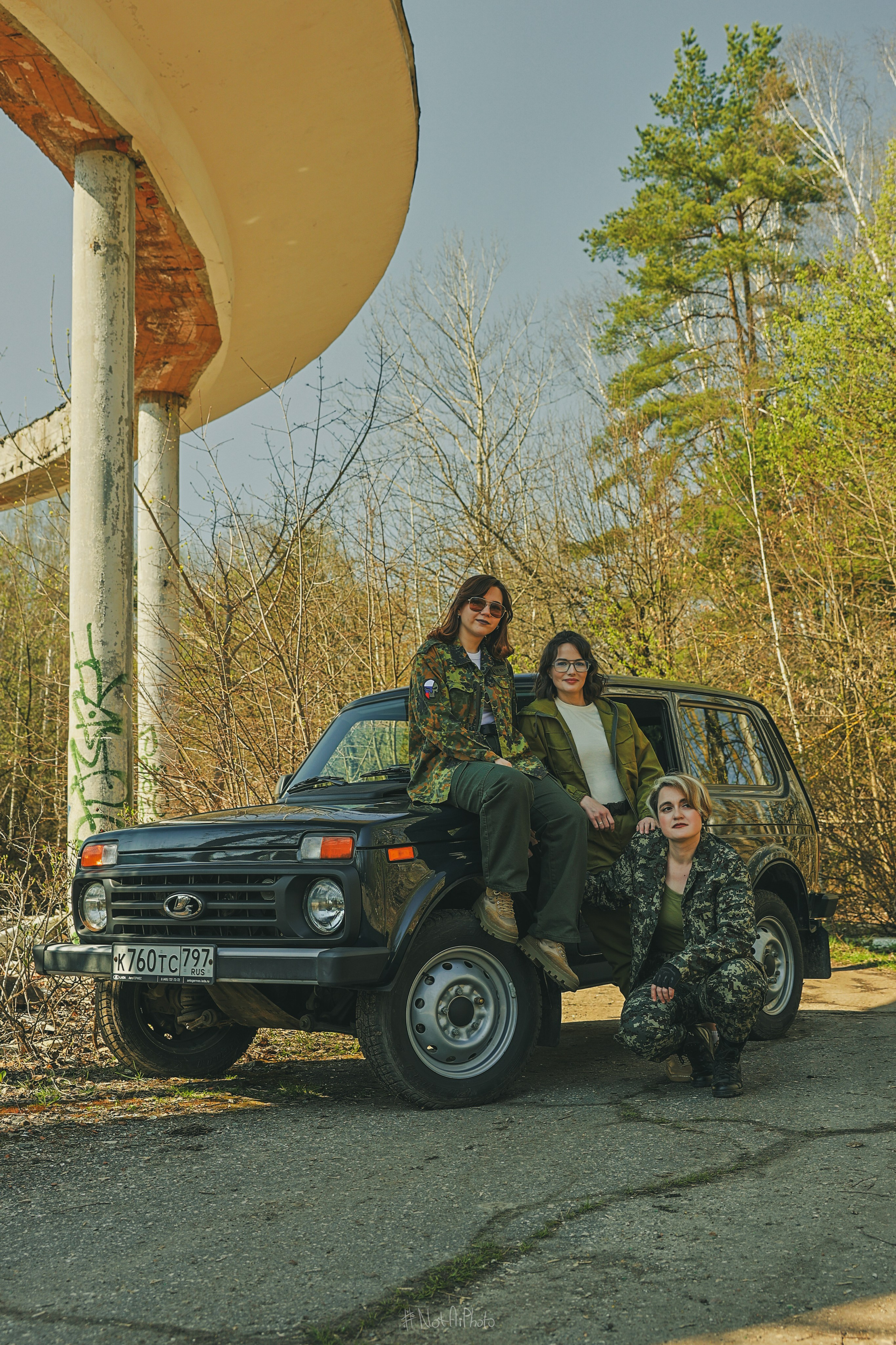 «НиваДевочки». #NotAiPhoto — автомобильный фотограф