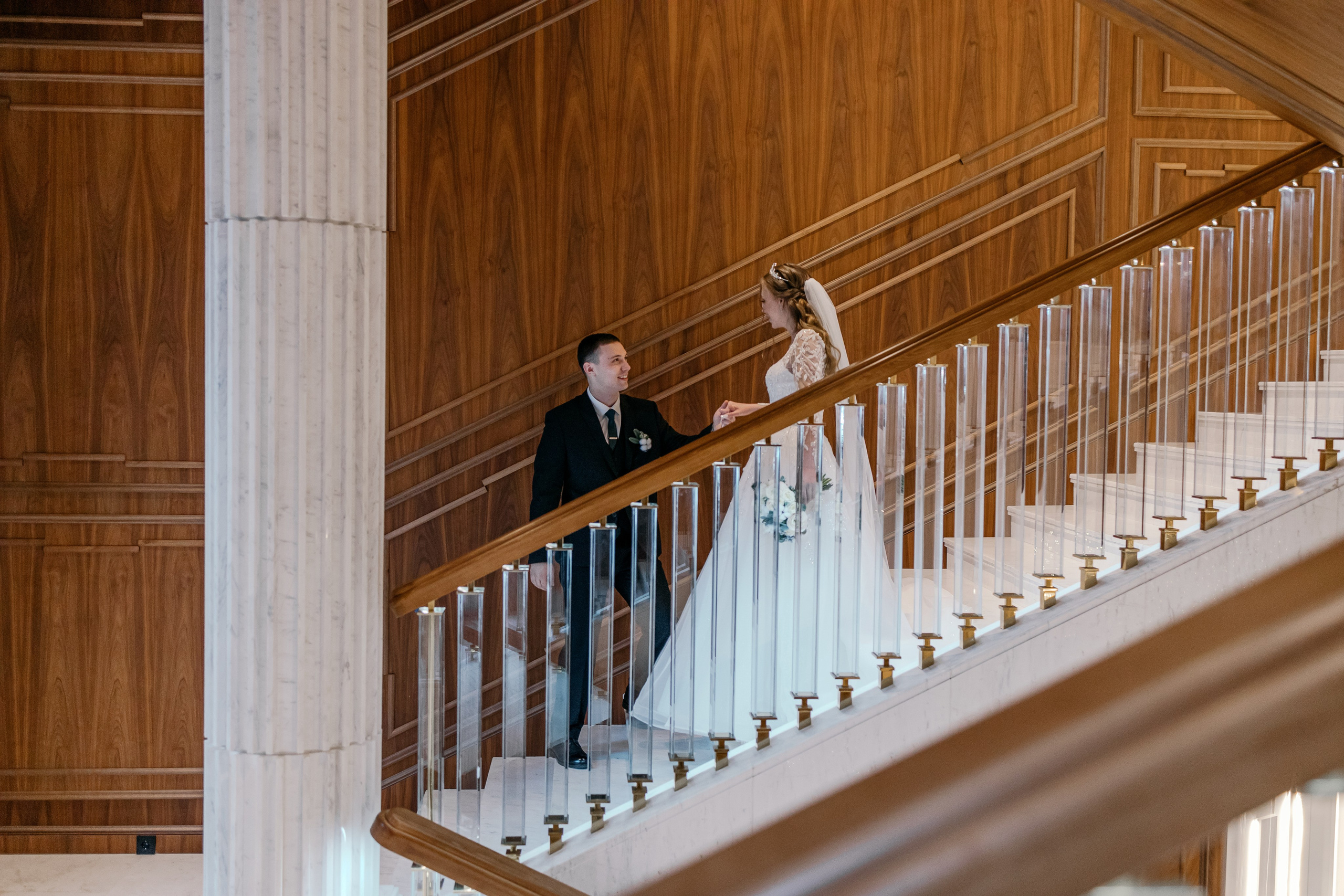 Свадебная фотосессия в Moscow Marriott Imperial Plaza. Свадебный фотограф Кирилл Шустров