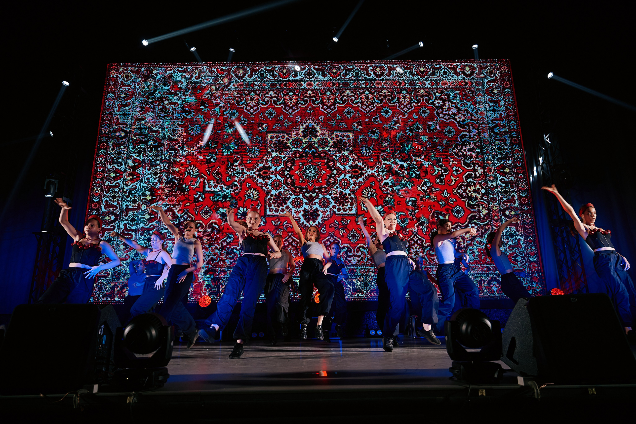 VIVA GLAM Отчетный концерт. Фотограф и видеограф в Кургане Леонид Корнильев