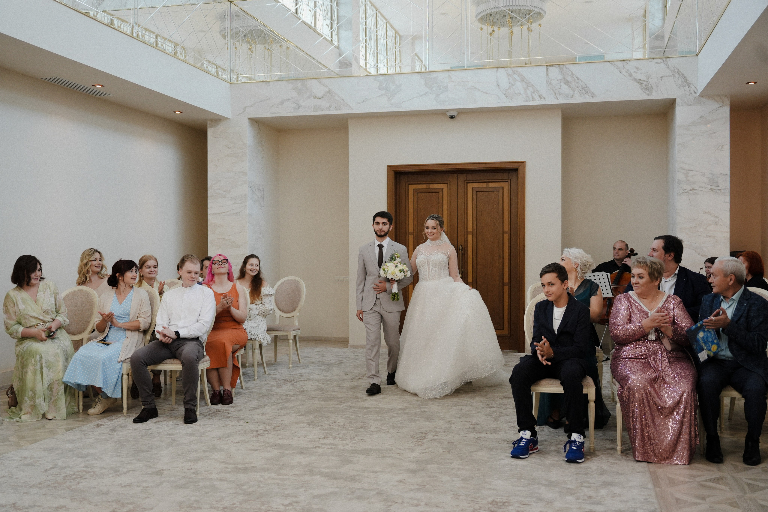 Сборы жениха и невесты, бракосочетание в Савеловском загсе, выездная церемония