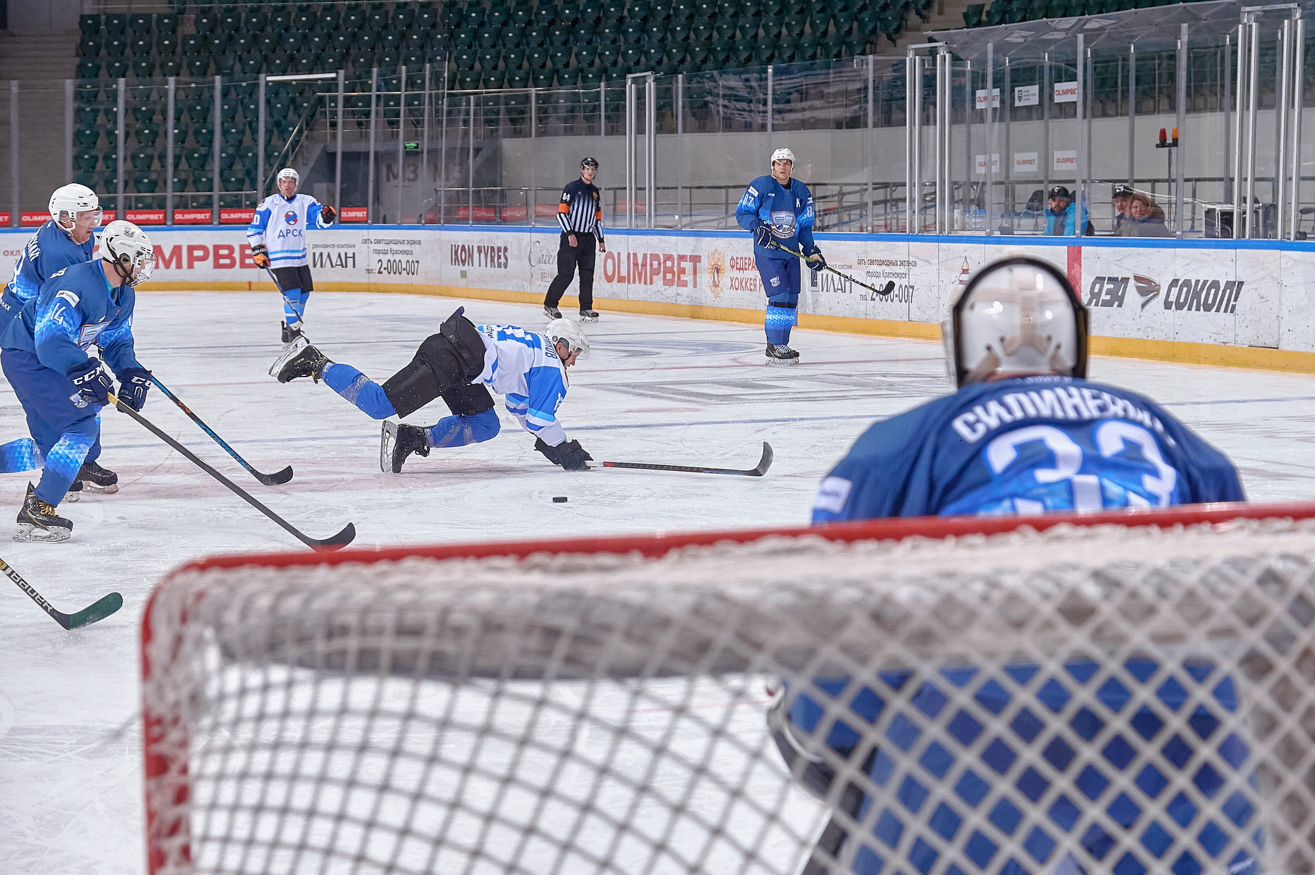 Платинум Арена — Хоккей — РусГидро. Фотограф Яковлев Роман — Красноярск