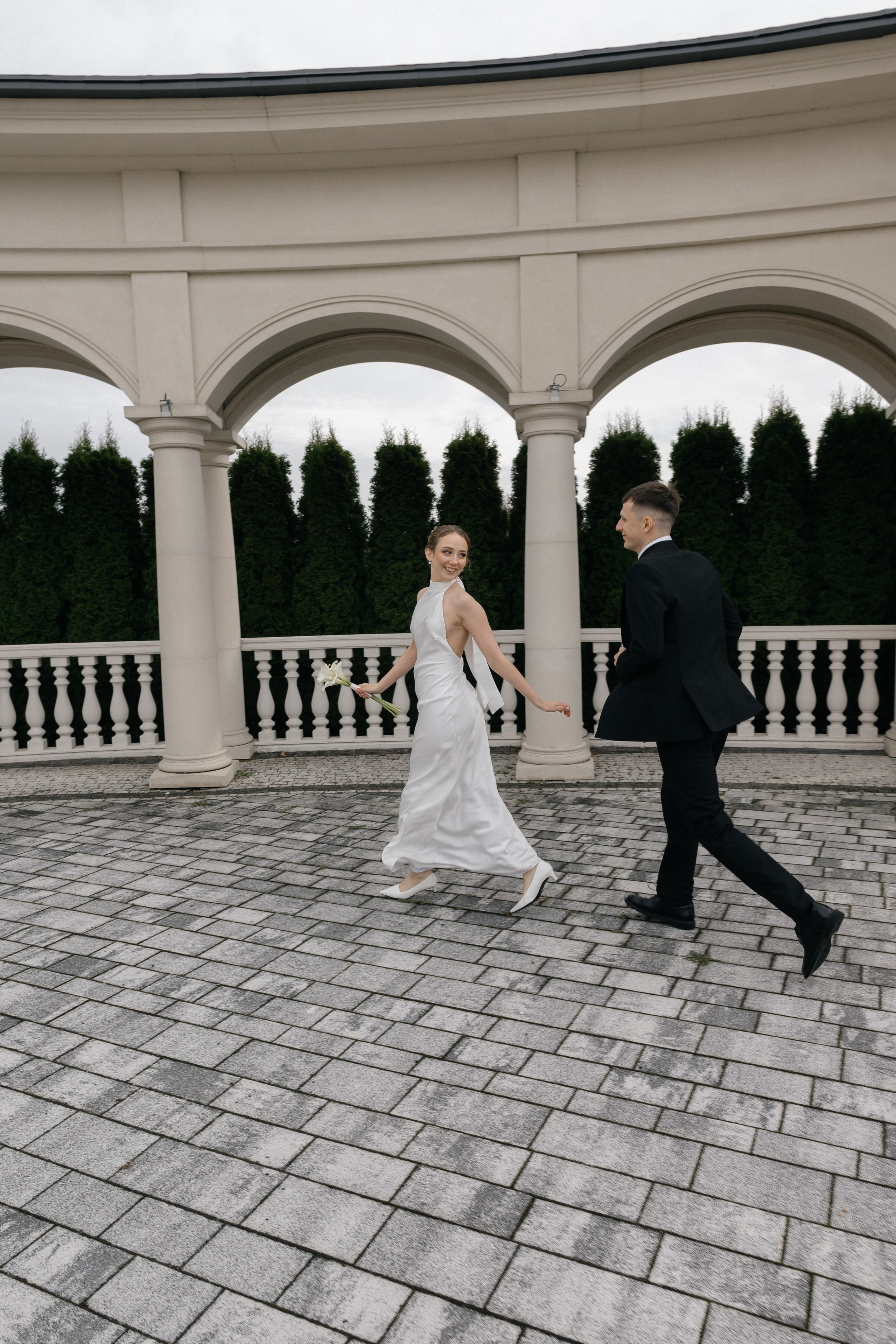Wedding day in Martinique Bar. Wedding PHOTOGRAPHER Andrew Vnukov