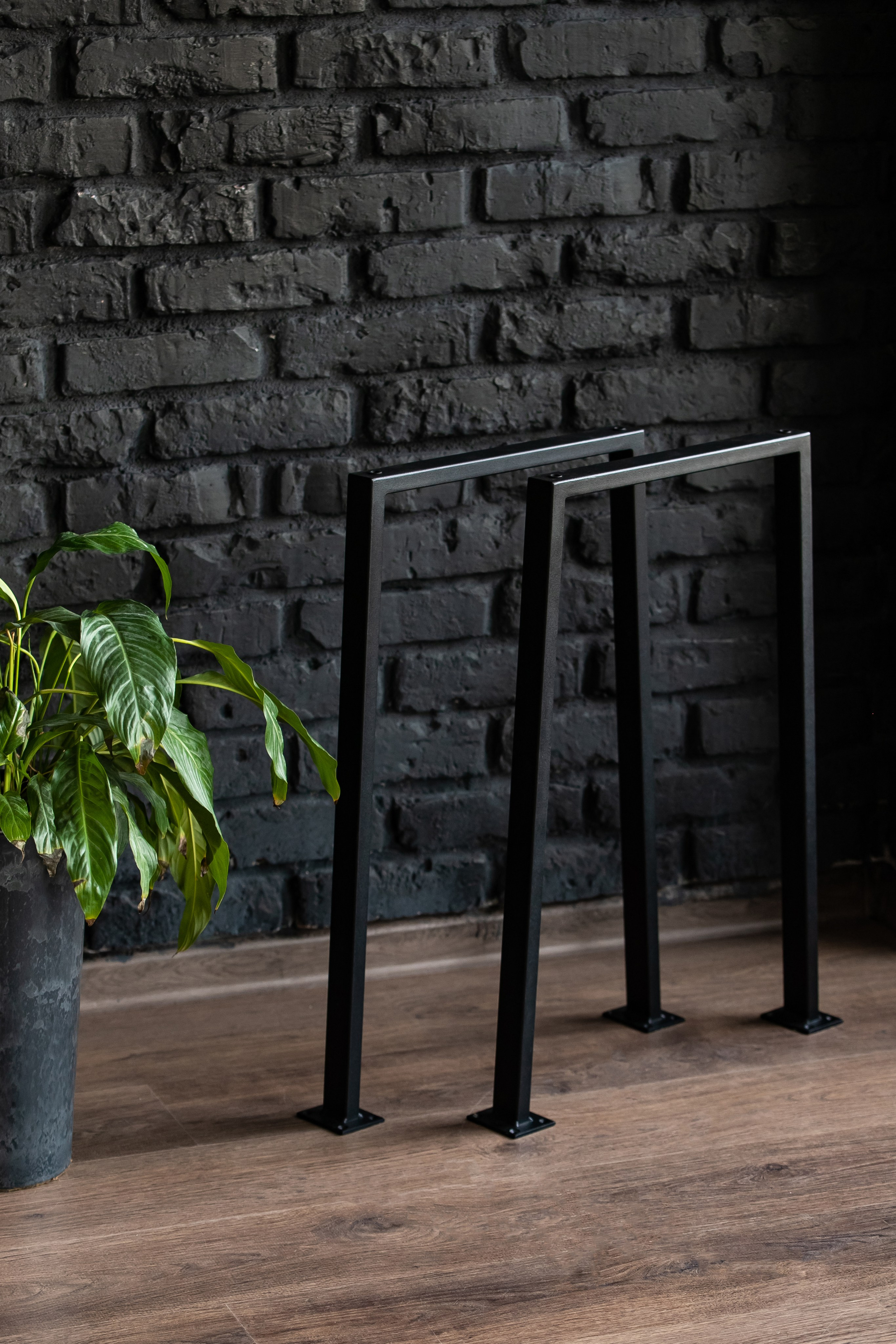 Металлические подстолья. Предметный, контентный и личный фотограф в Минске Смоляр Руслана