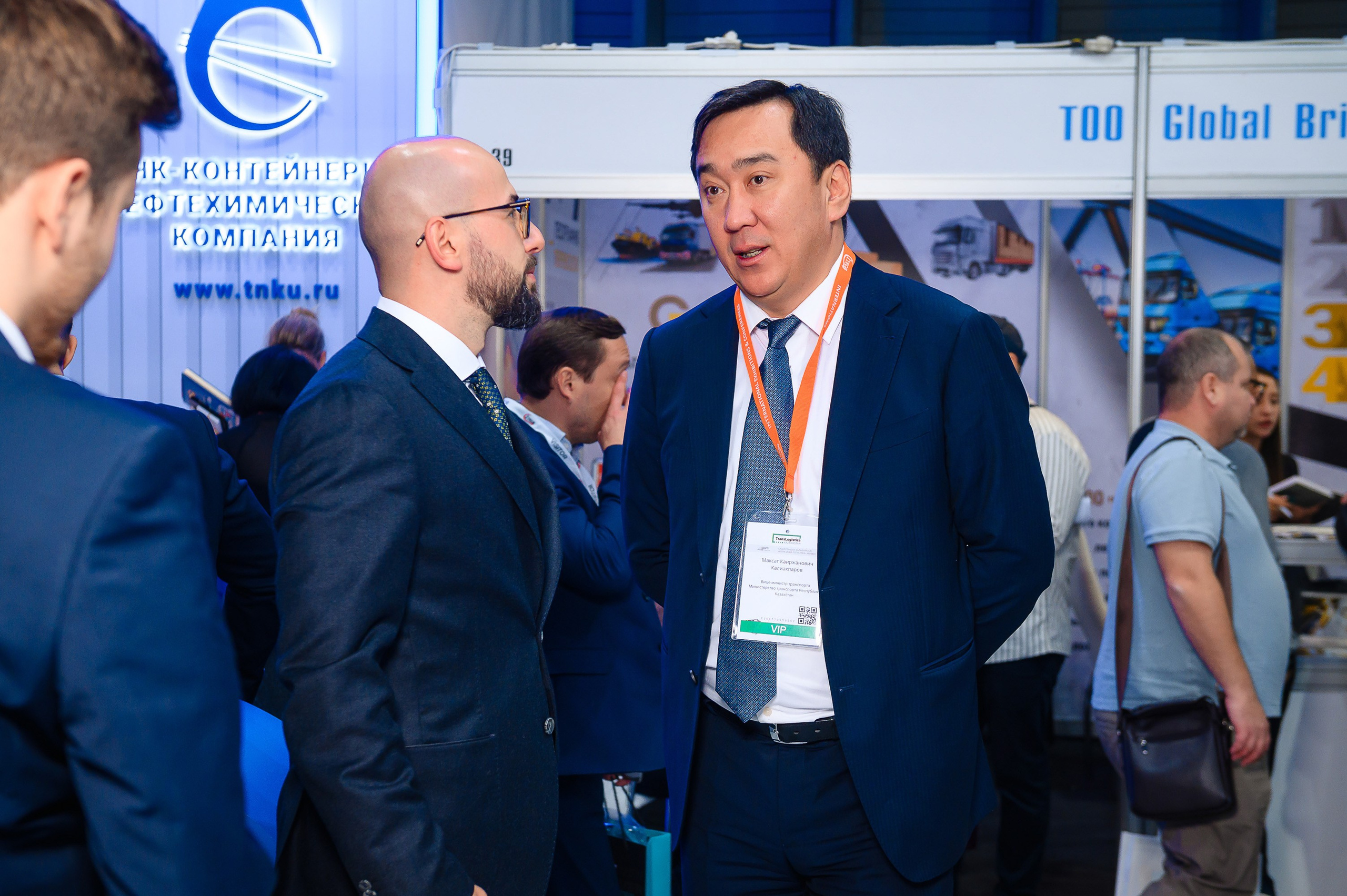 Компания Fesco на выставке TransLogistica Kazakhstan 2025. Интерьерный и репортажный фотограф в Алматы