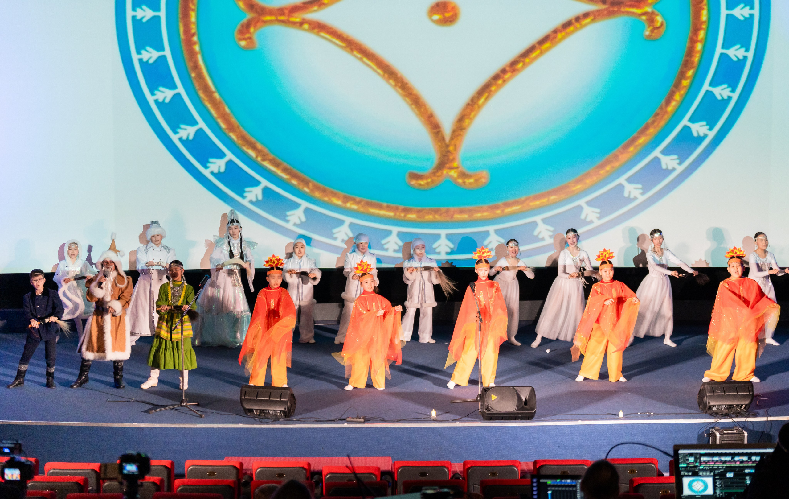 XII Международный фольклорный фестиваль «Сохраняем традиции» — фоторепортаж Мальцева Евгения. Репортажный фотограф Санкт-Петербург | Евгений Мальцев