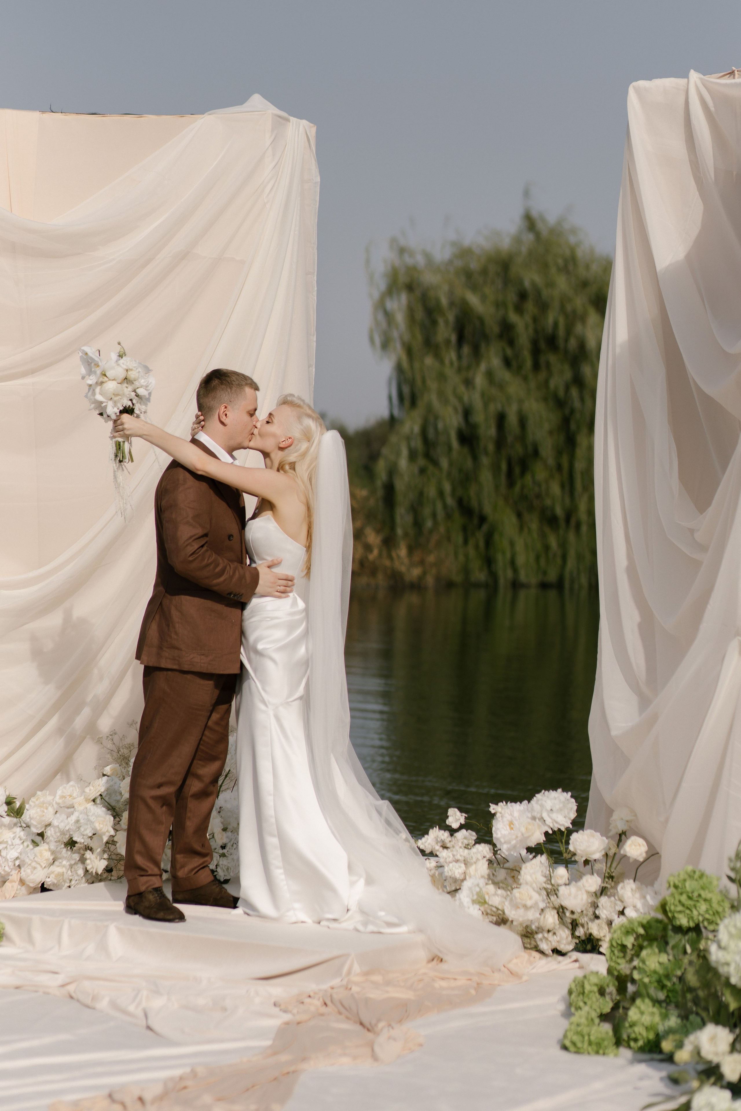 L U B O V. Свадебный фотограф Алина Хабарова